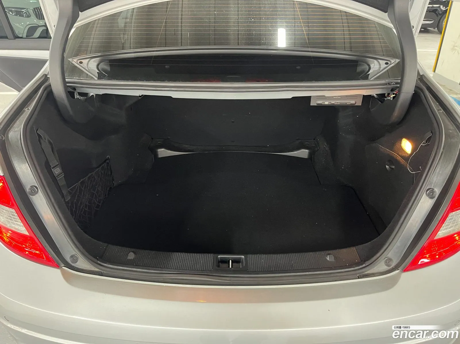 Mercedes-Benz C-Class W204 2010 — 10