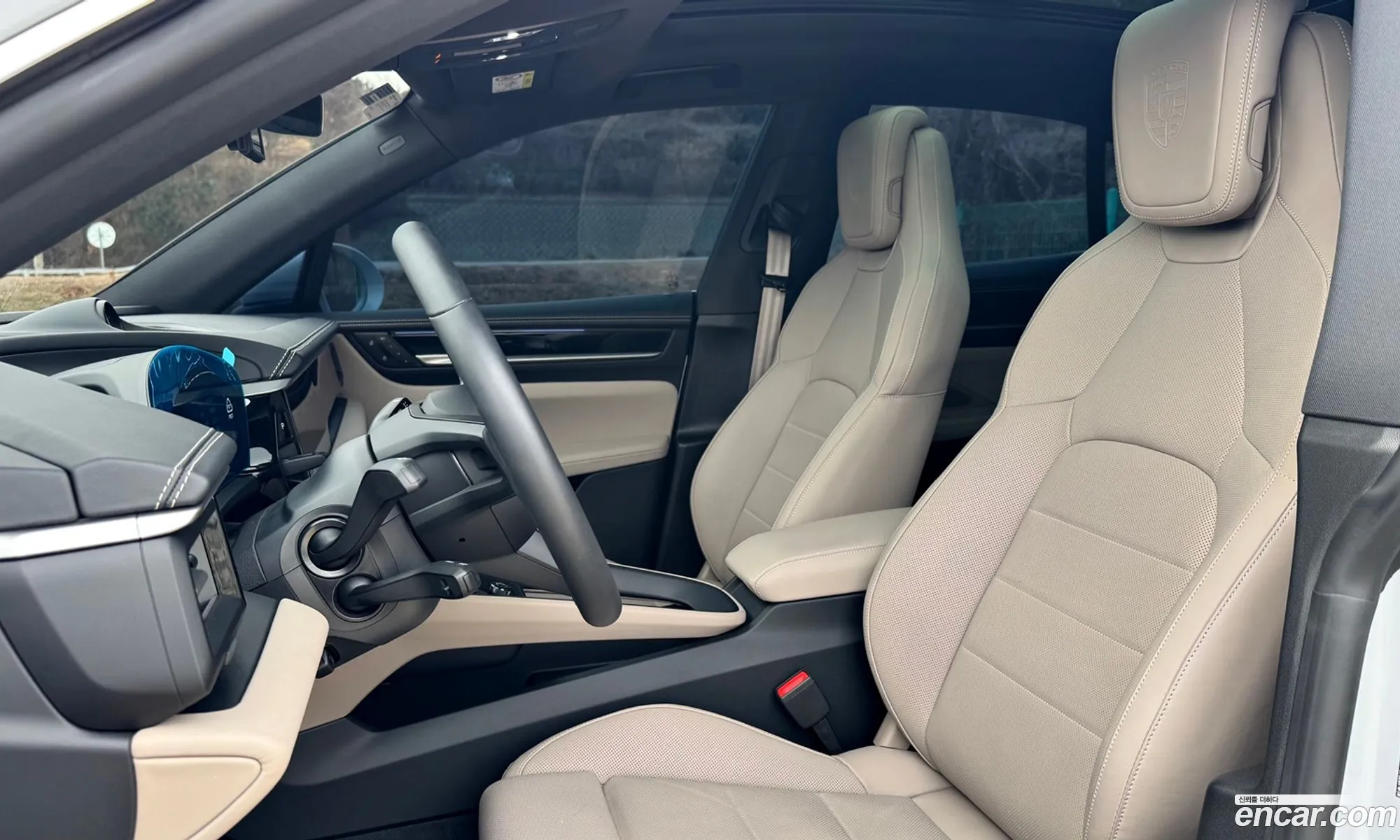 Porsche Macan EV 2025 — 14