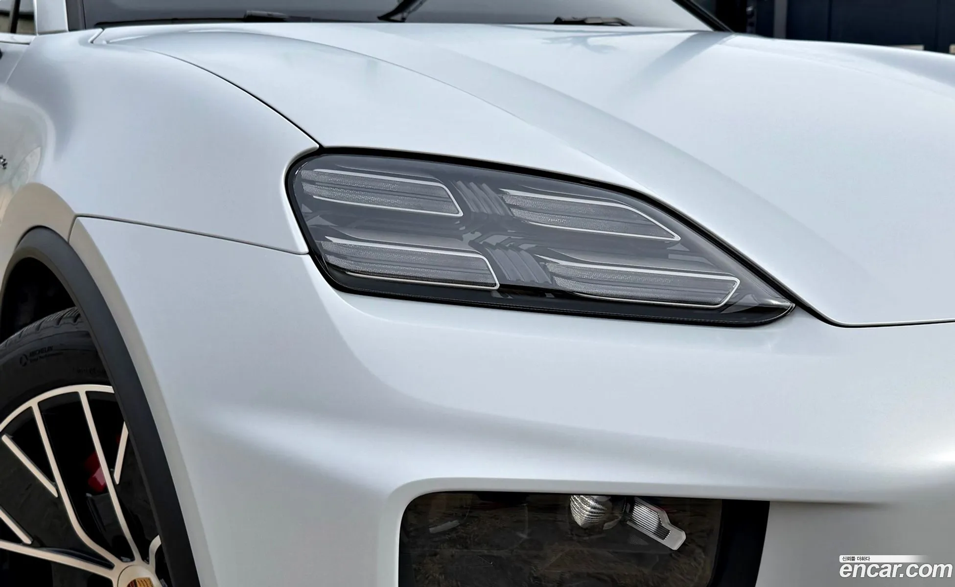 Porsche Macan EV 2025 — 11