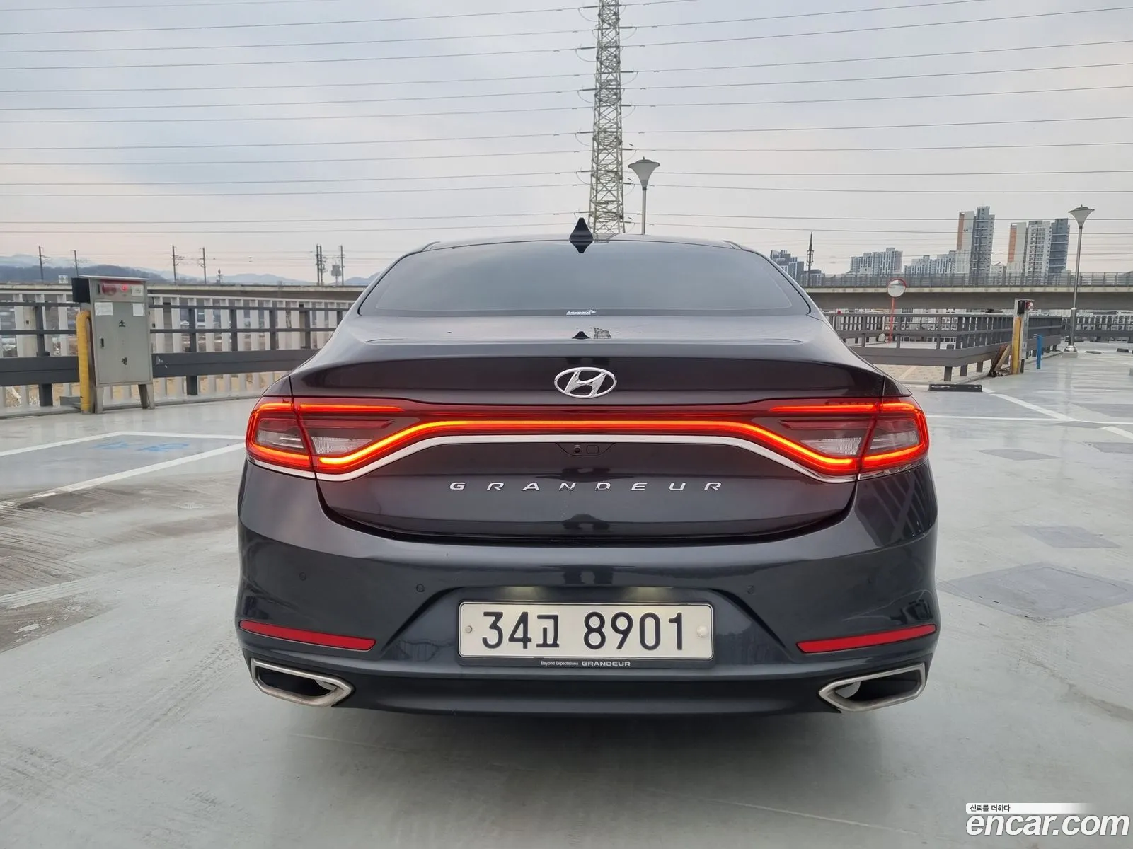 Hyundai Grandeur IG 2019 — 17