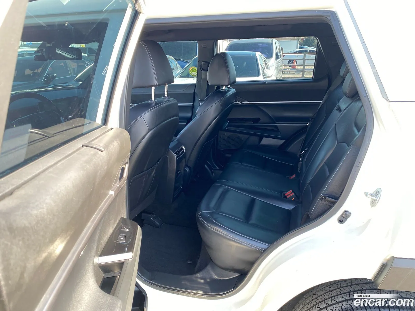 KG Mobility (SsangYong) Torres 2022 — 14