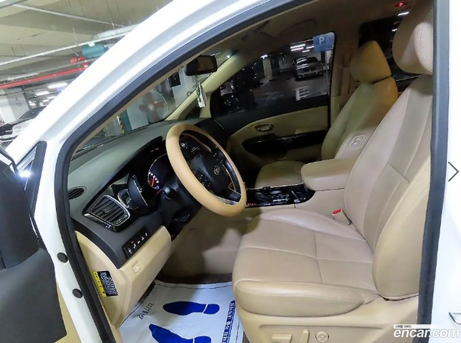 Kia Carnival 2018 — 2
