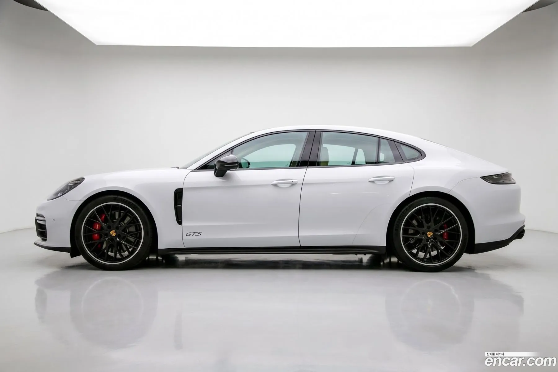 Porsche Panamera 2022 — 18