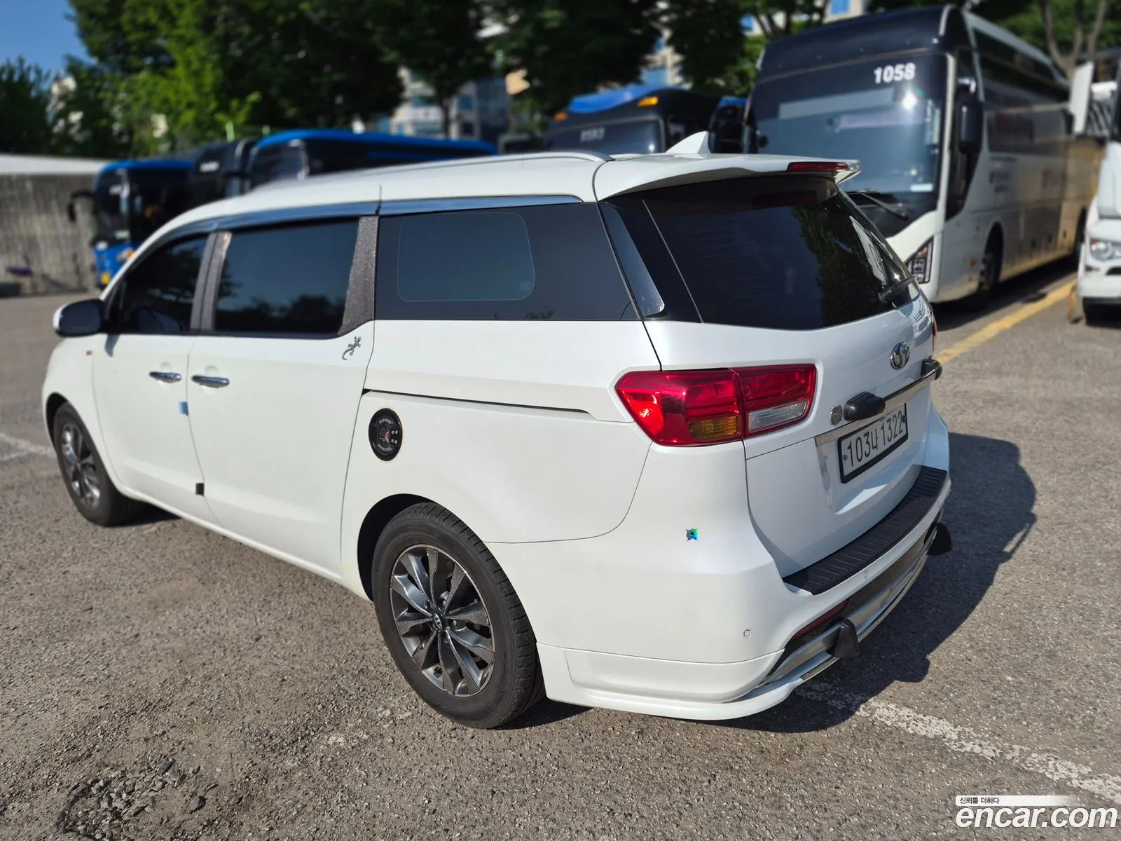 Kia Carnival 2017 — 9