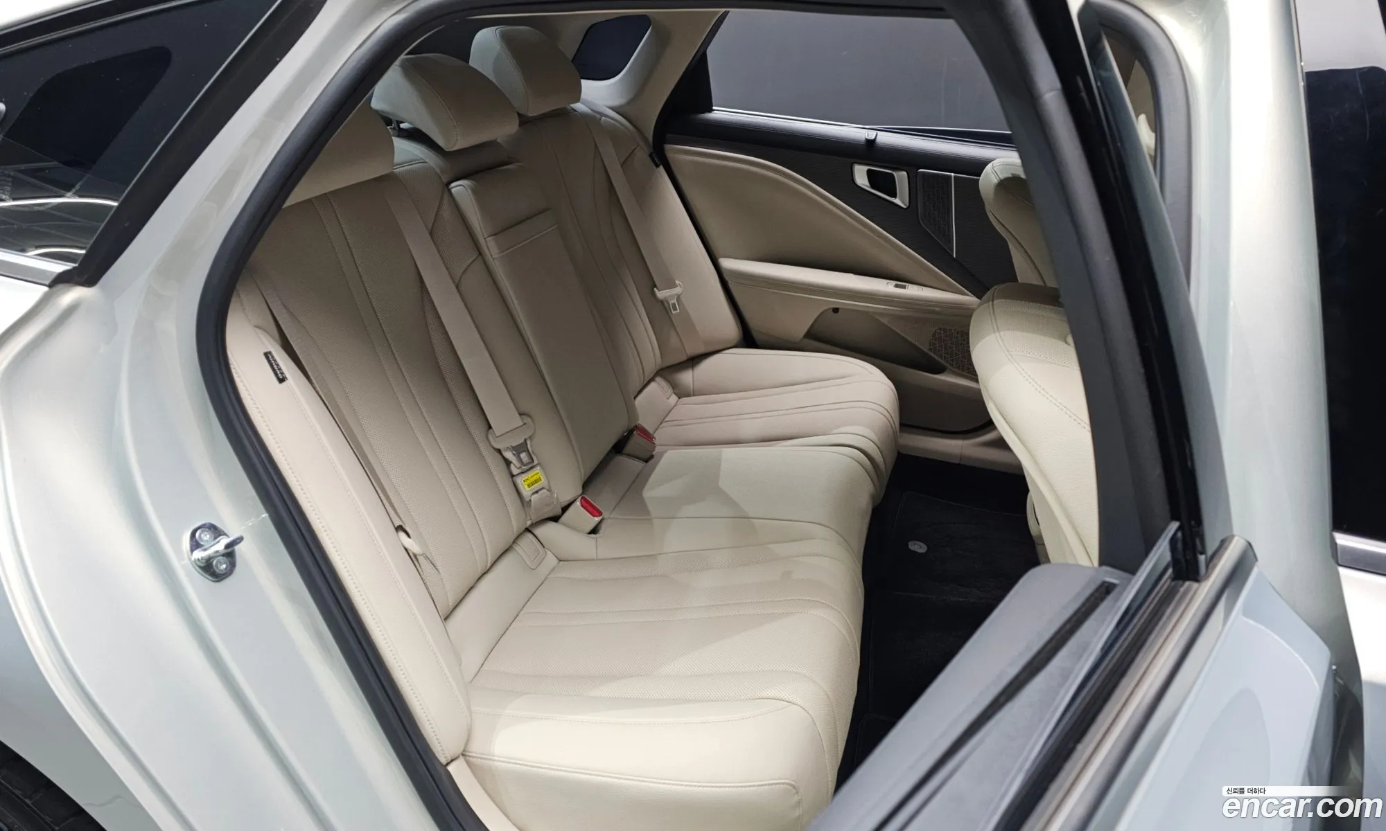Kia K8 2024 — 12