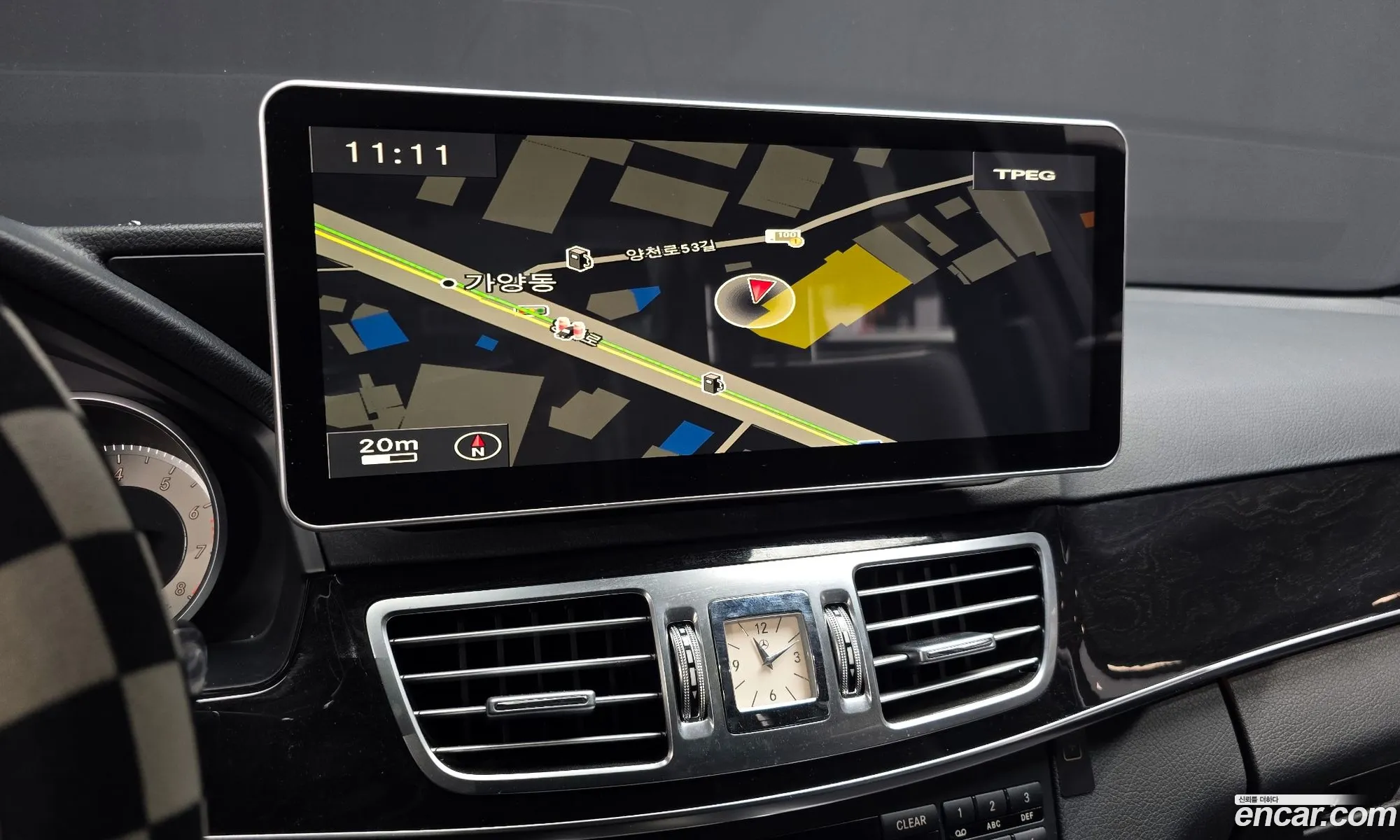 Mercedes-Benz E-Class W212 2014 WDDHF8BB0EB074907 — 6