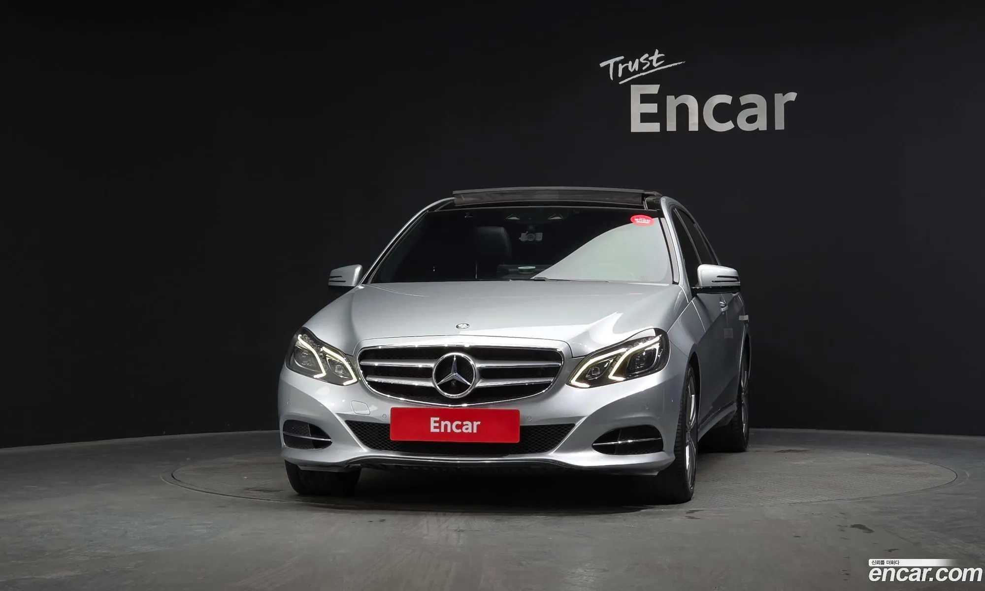 Mercedes-Benz E-Class W212 2014 WDDHF8BB0EB074907 — 3
