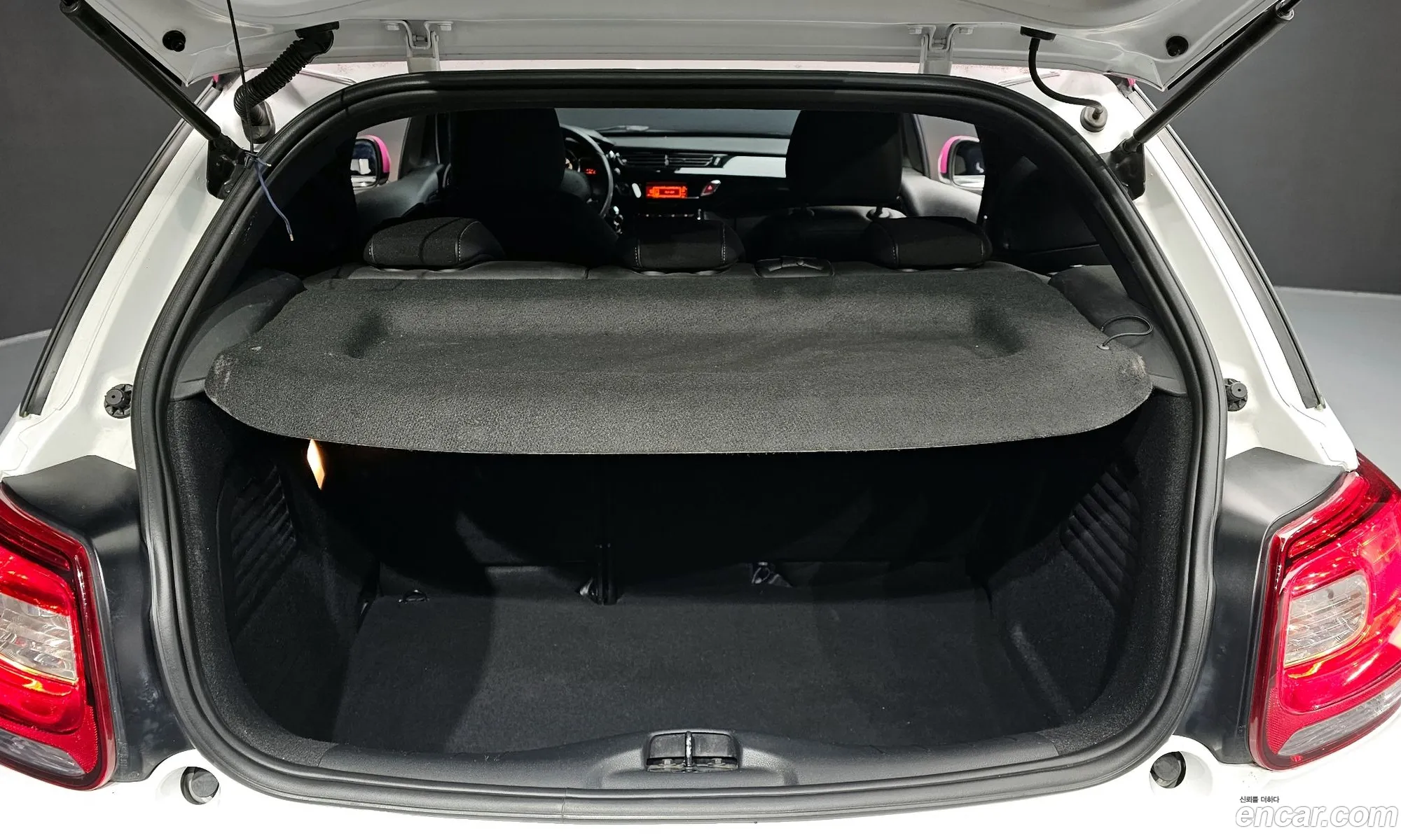 Citroen/DS DS3 2013 VF7SA5FS9DW501336 — 12