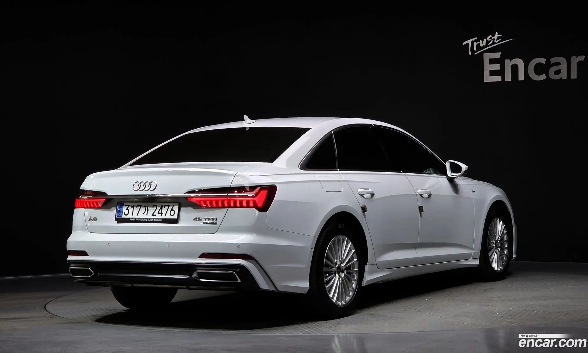 Audi A6 2021 WAUZZZF2XMN024306 — 2