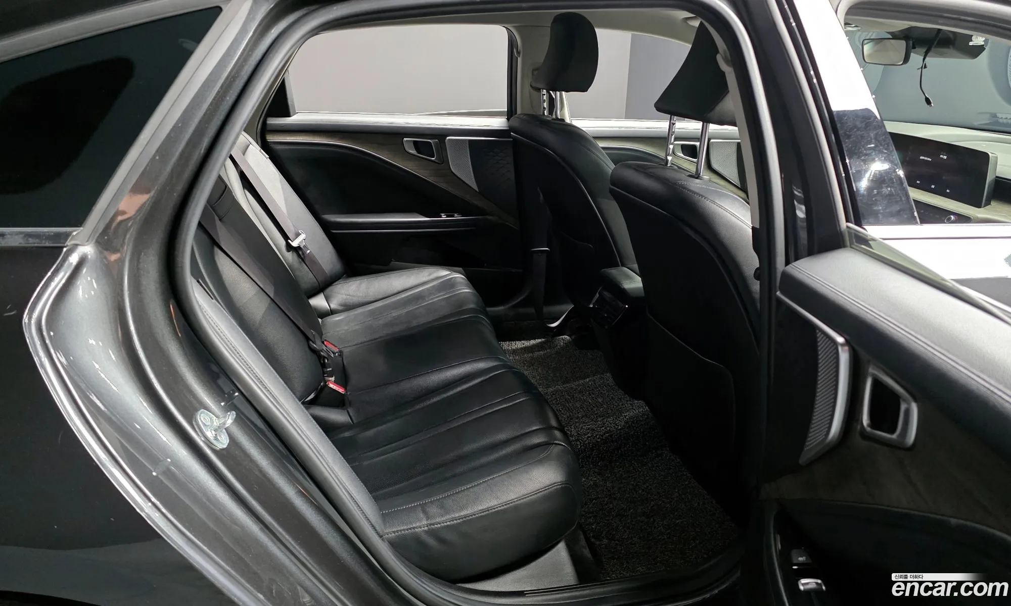 Kia K8 2021 — 10