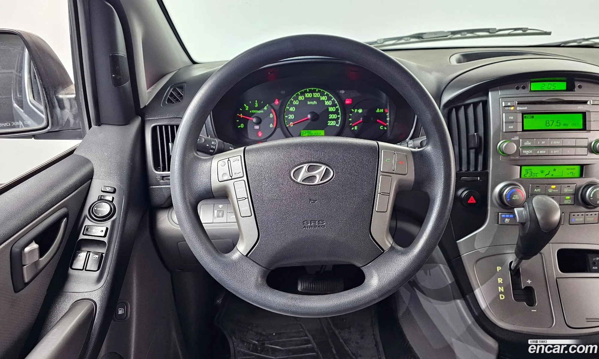 Hyundai Grand Starex 2013 — 9