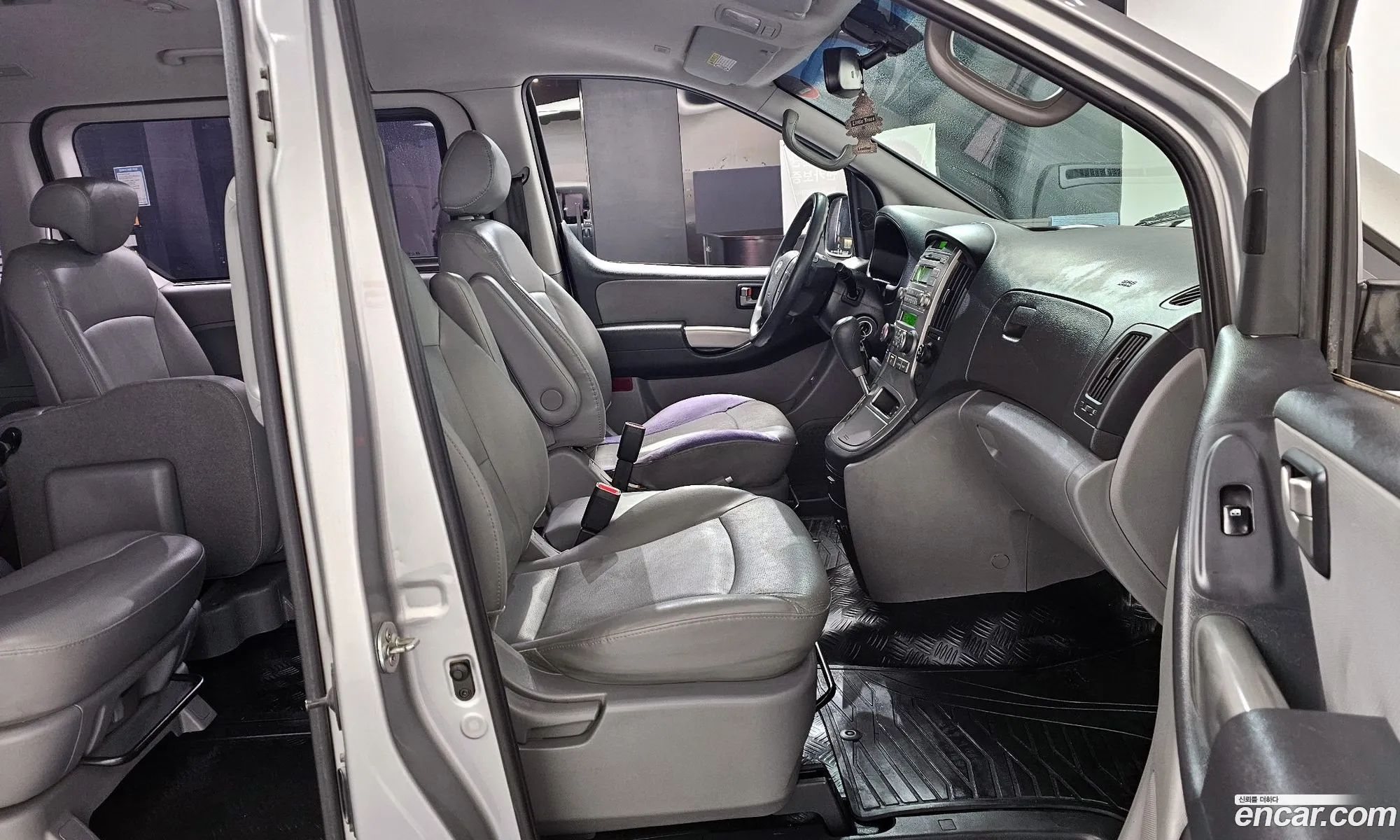 Hyundai Grand Starex 2013 — 12