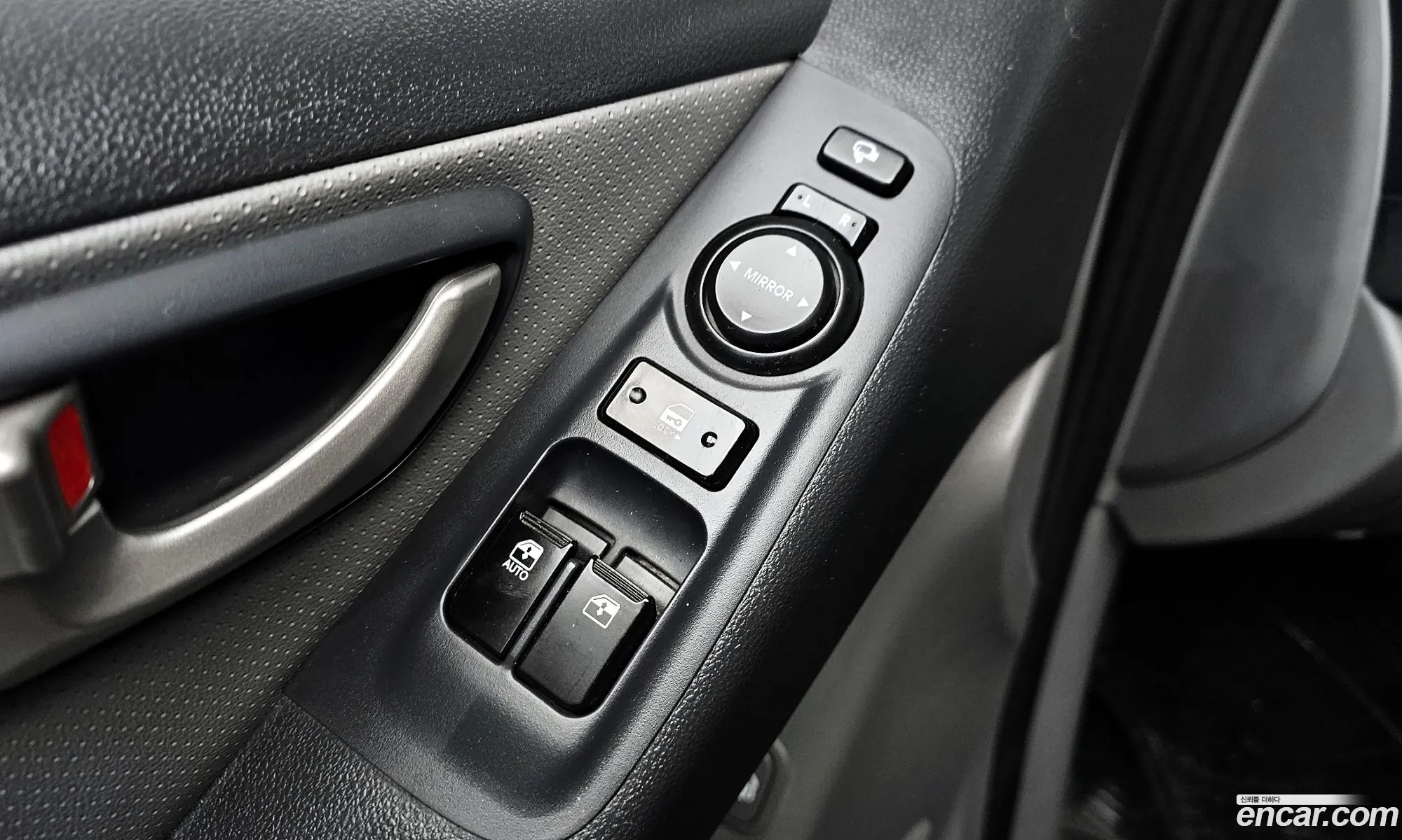 Hyundai Grand Starex 2013 — 15