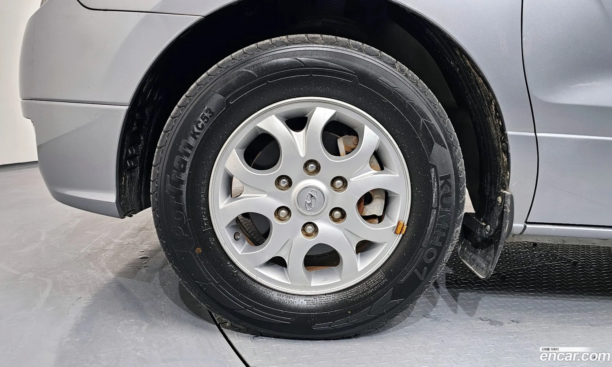 Hyundai Grand Starex 2013 — 16