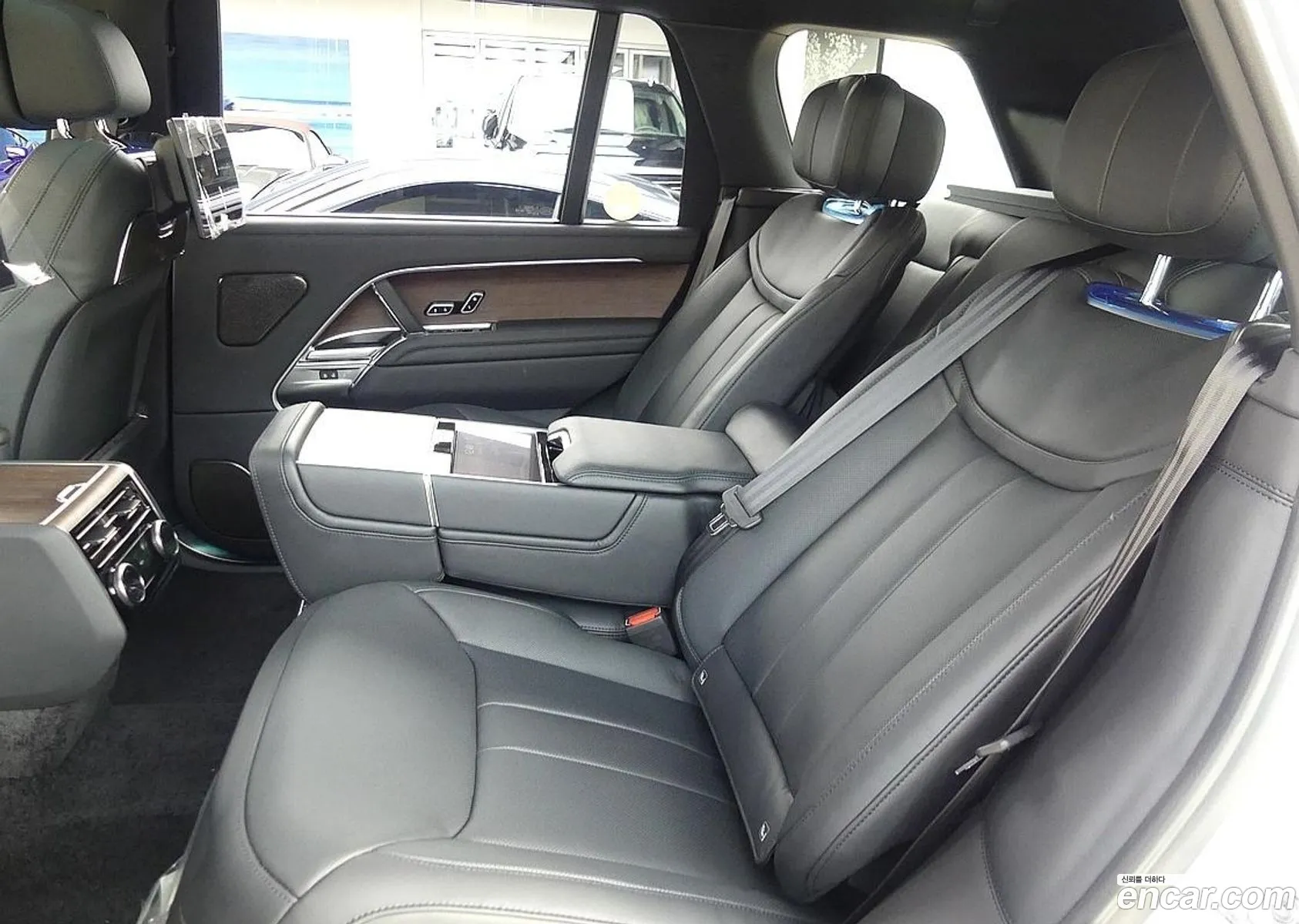 Land Rover Range Rover 2023 — 2