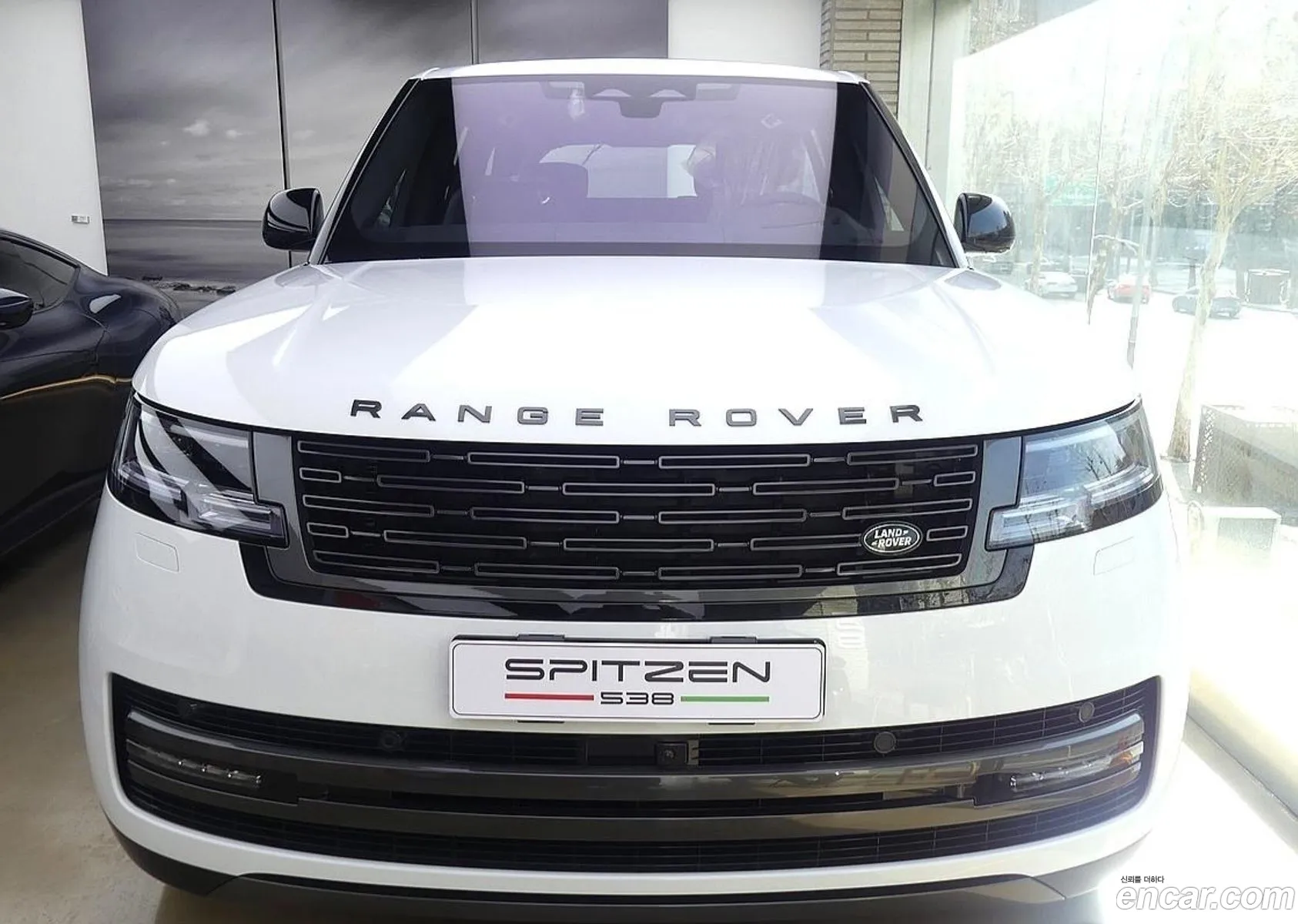 Land Rover Range Rover 2023 — 17