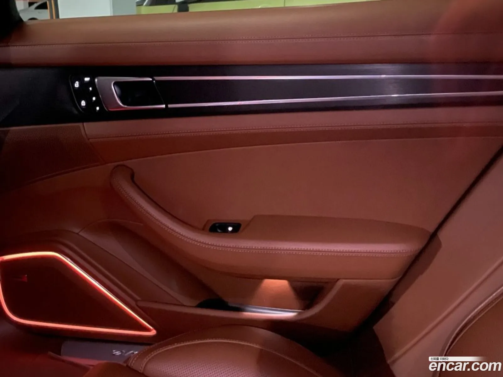 Porsche Panamera 2023 — 4