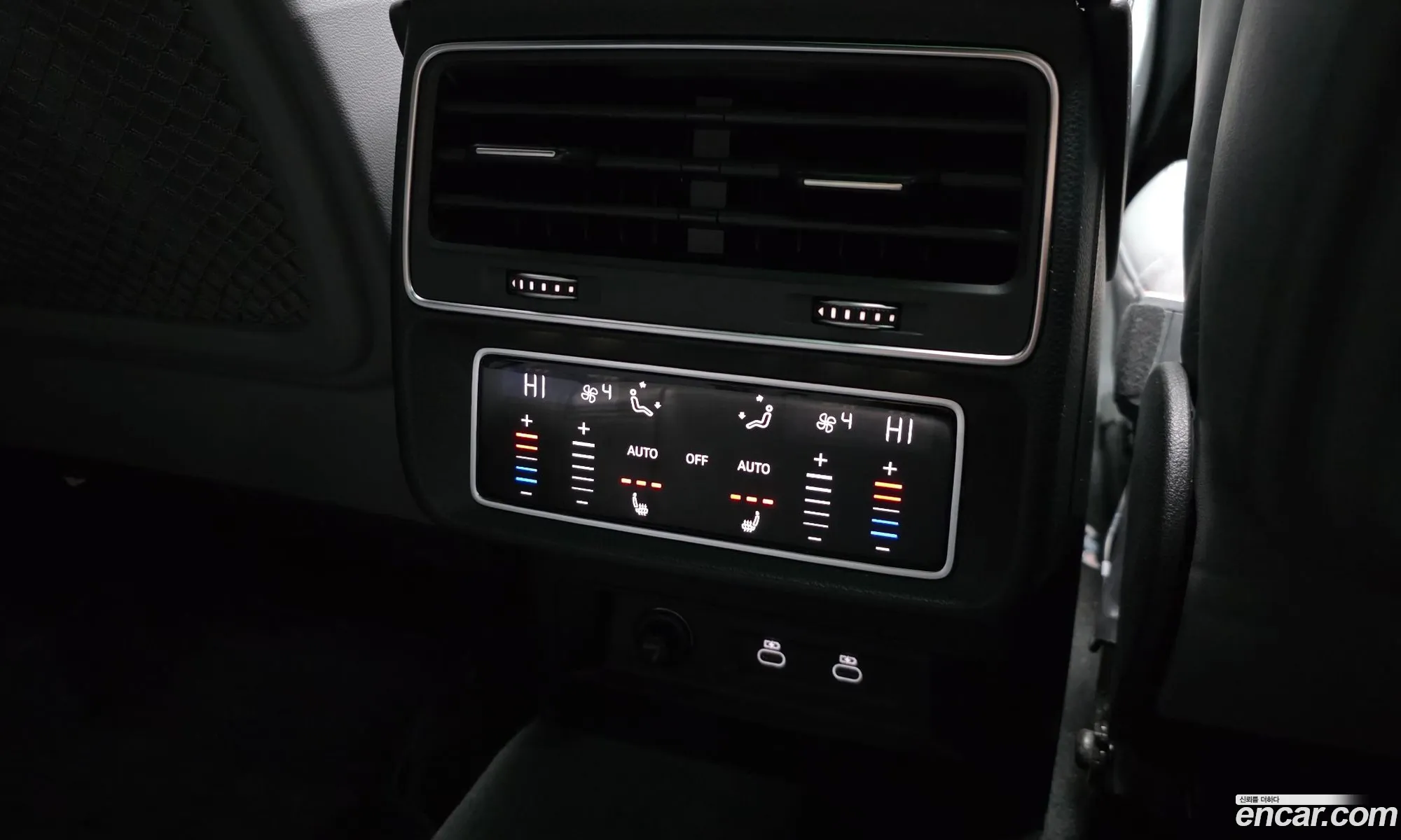Audi Q8 2022 WAUZZZF14ND009704 — 8