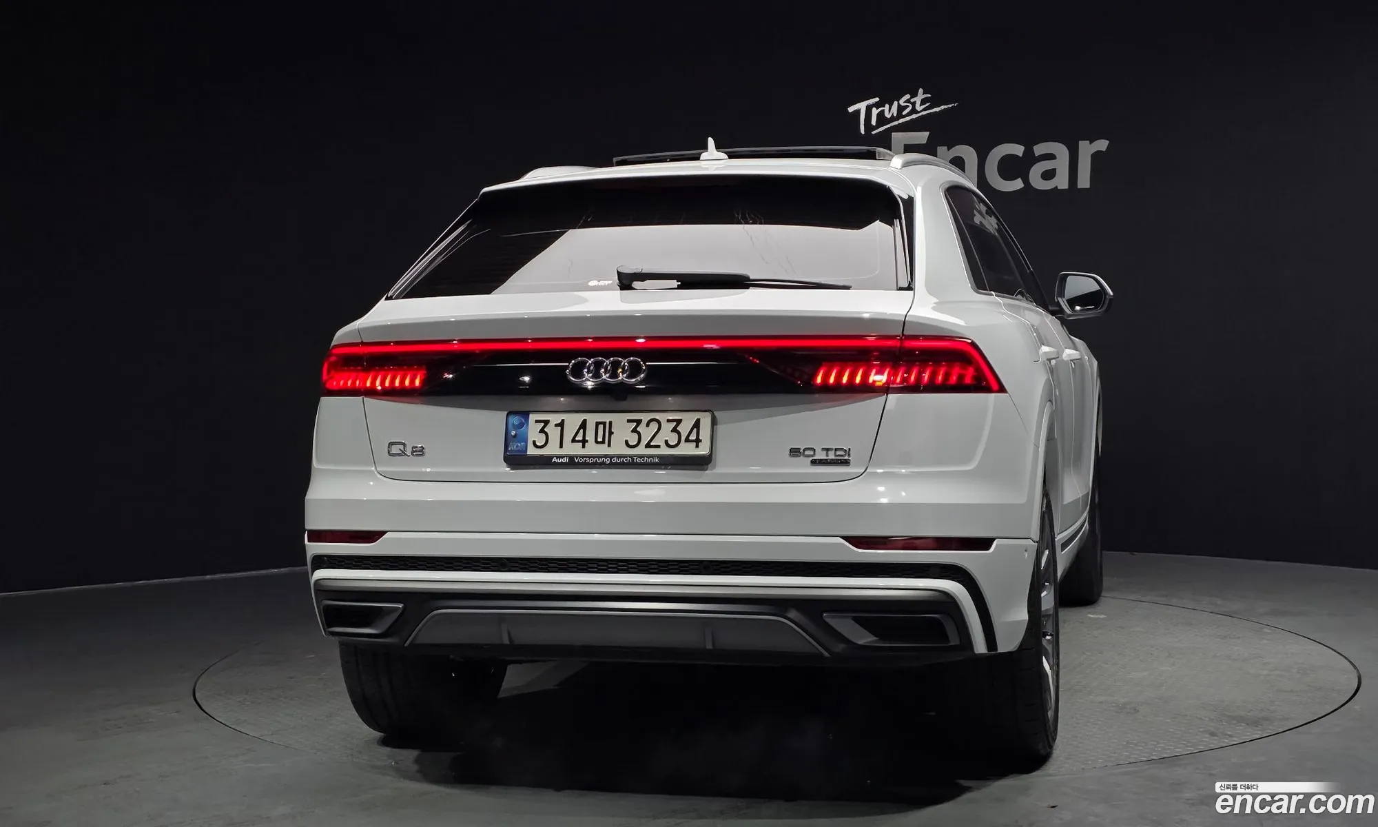 Audi Q8 2022 WAUZZZF14ND009704 — 11
