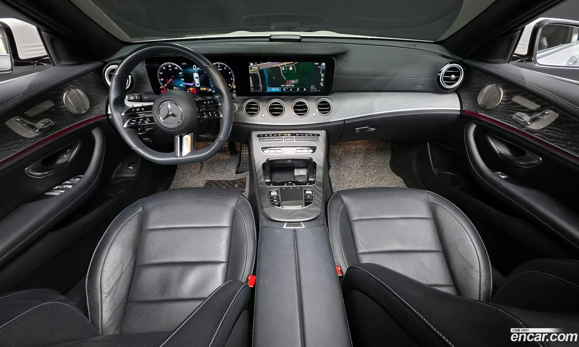 Mercedes-Benz E-Class W213 2022 — 19