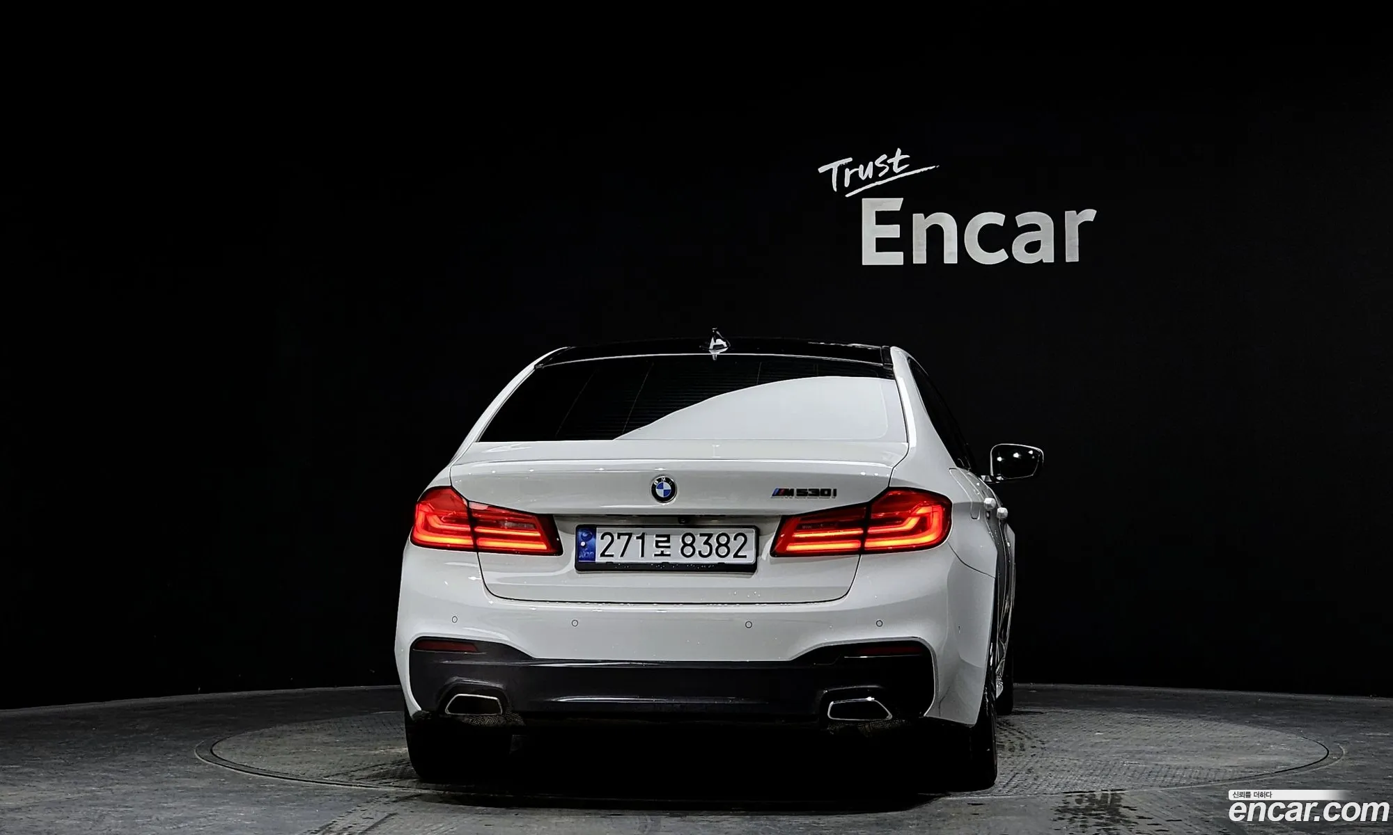 BMW 5 Series 2019 — 17