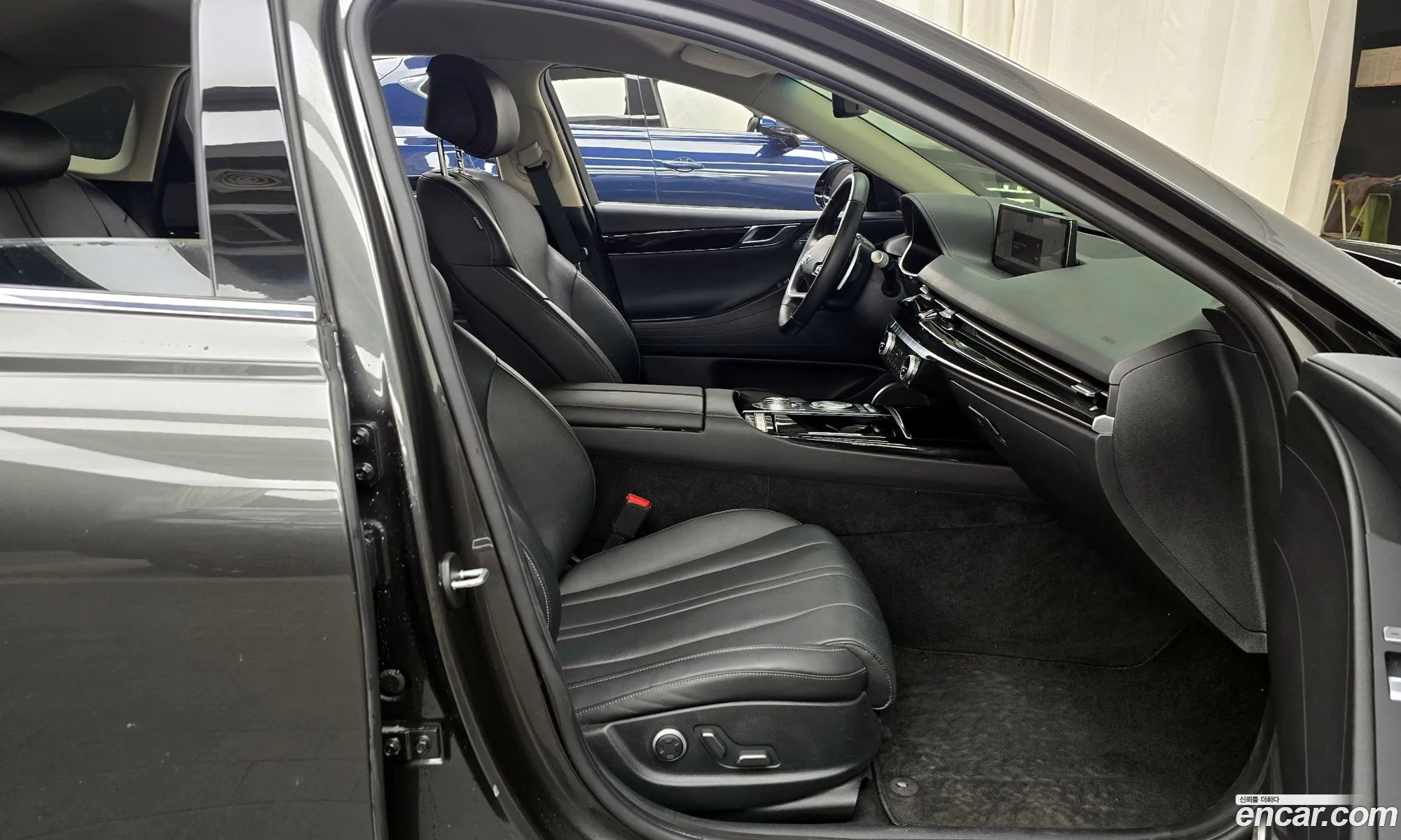 Genesis G80 2022 KMTGB41CBNU116840 — 18