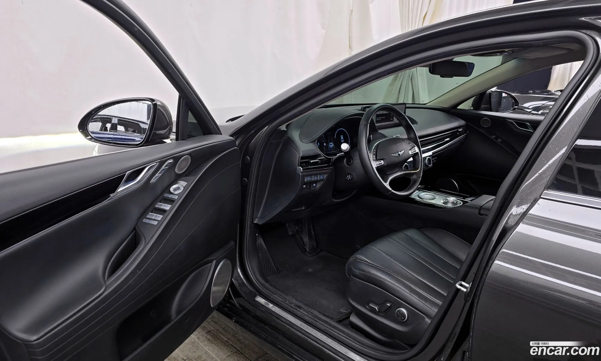 Genesis G80 2022 KMTGB41CBNU116840 — 14