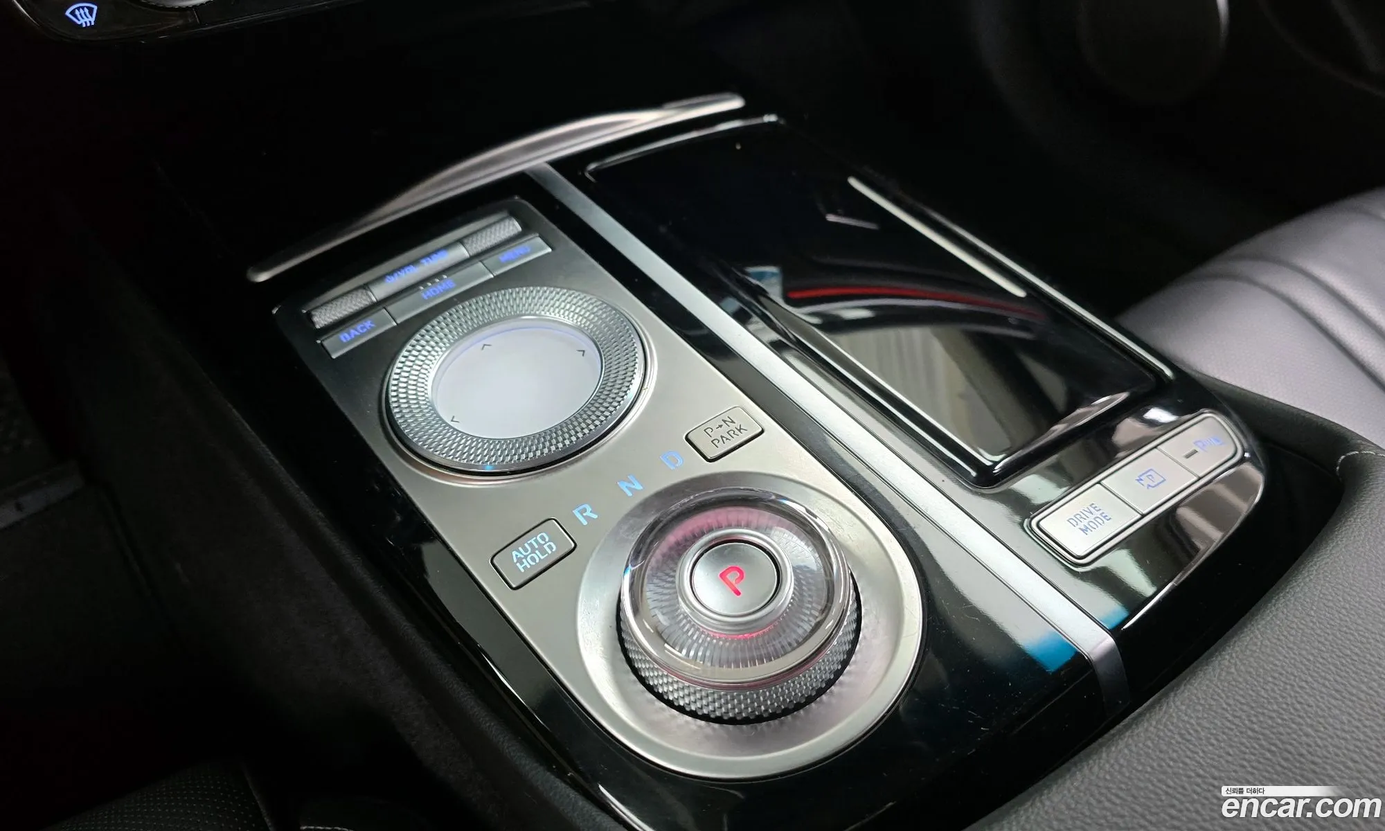 Genesis G80 2022 KMTGB41CBNU116840 — 5