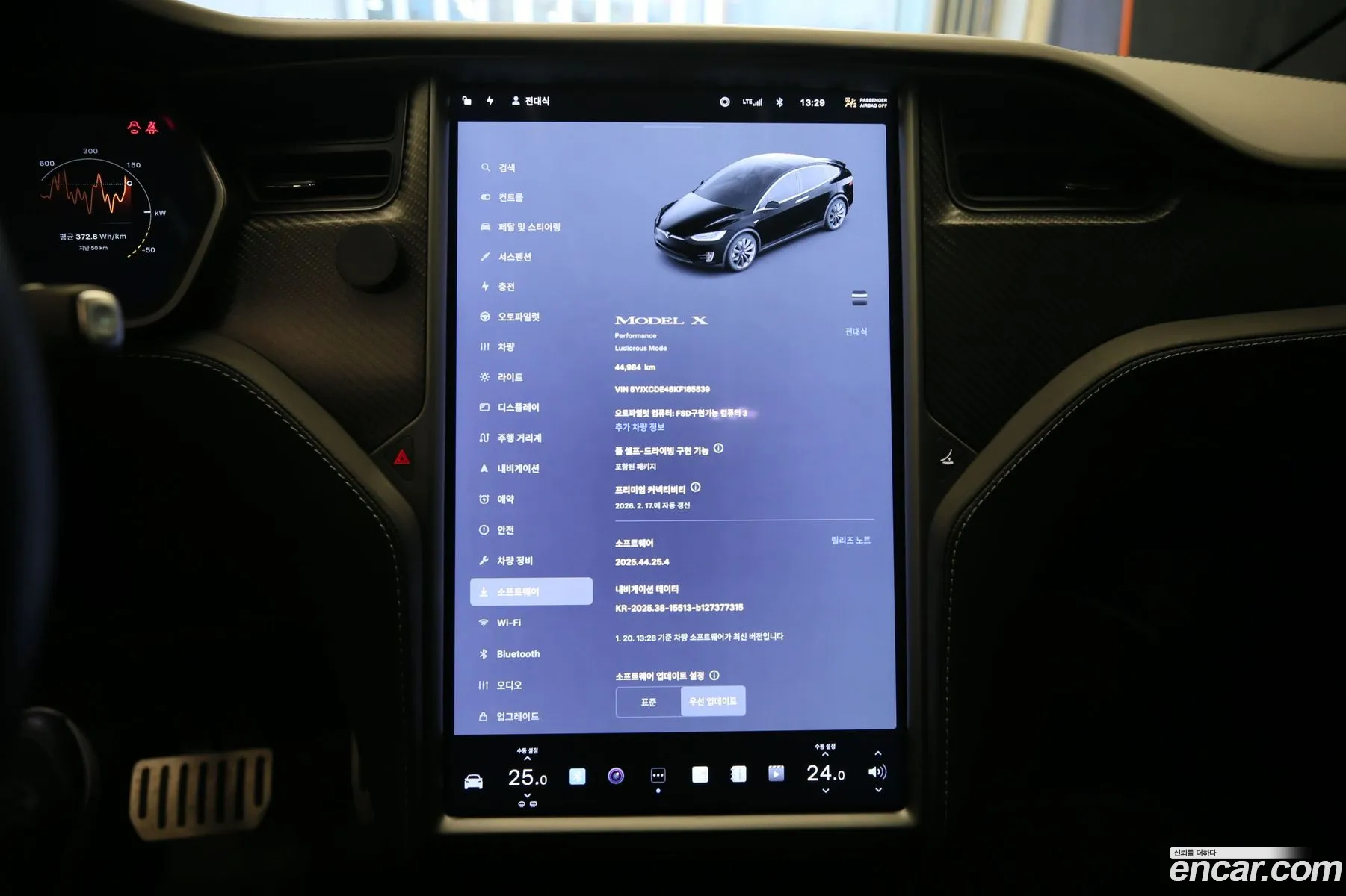 Tesla Model X 2019 — 3