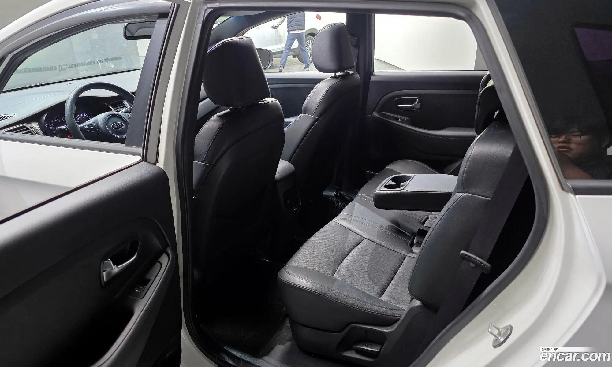 Kia Carens 2013 — 7