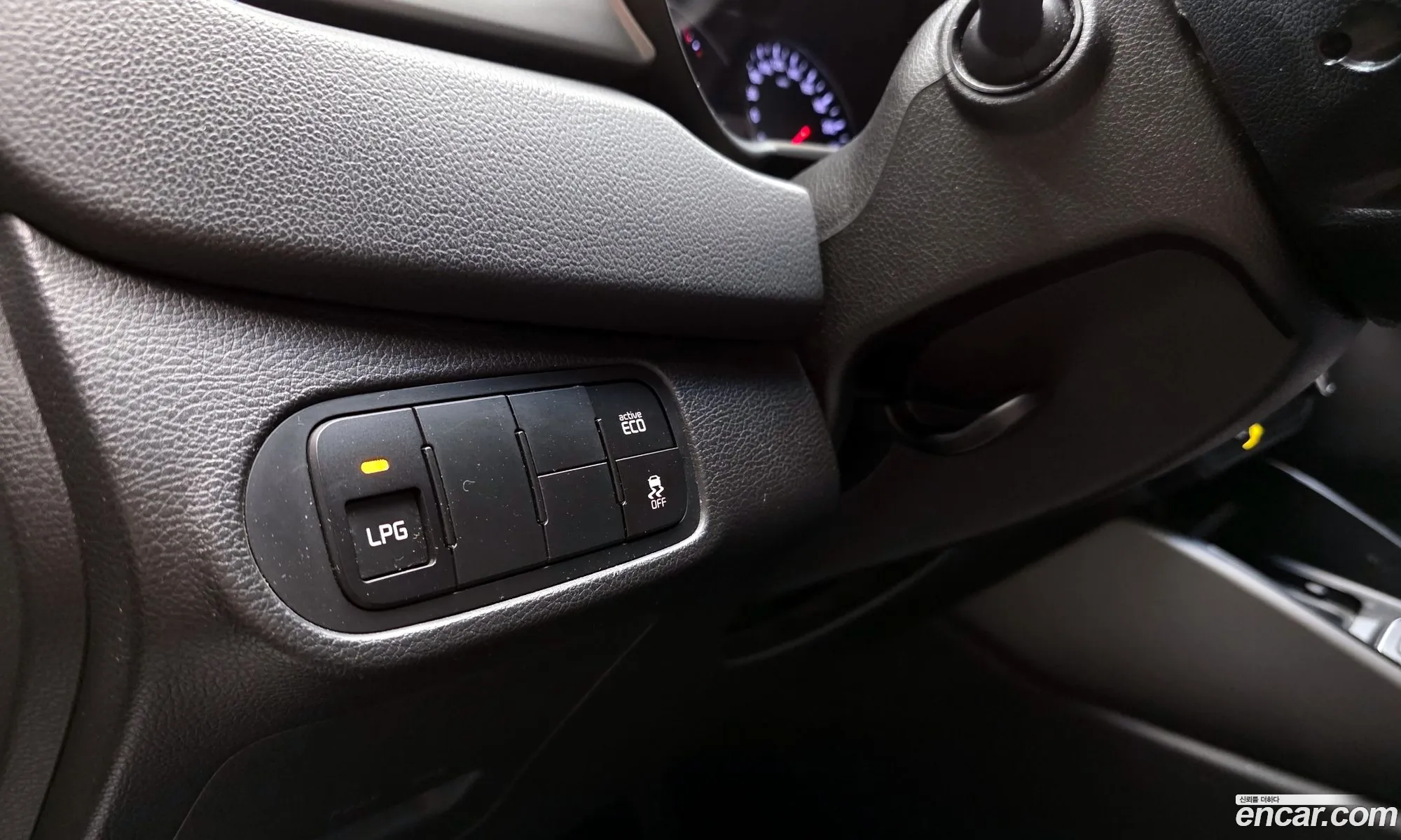Kia Carens 2013 — 10