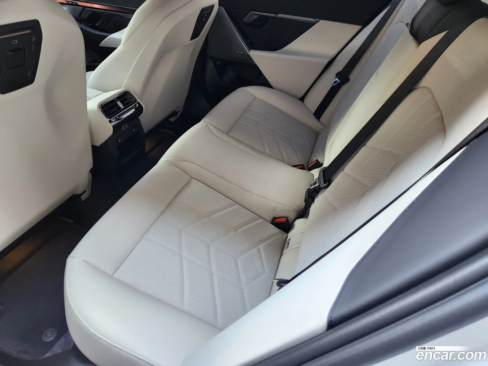 BMW 5 Series 2025 — 9