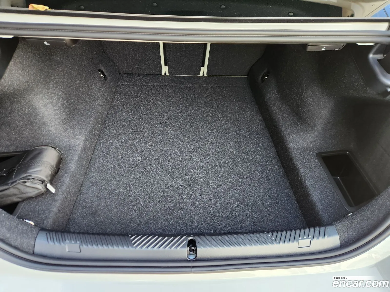BMW 5 Series 2025 — 13