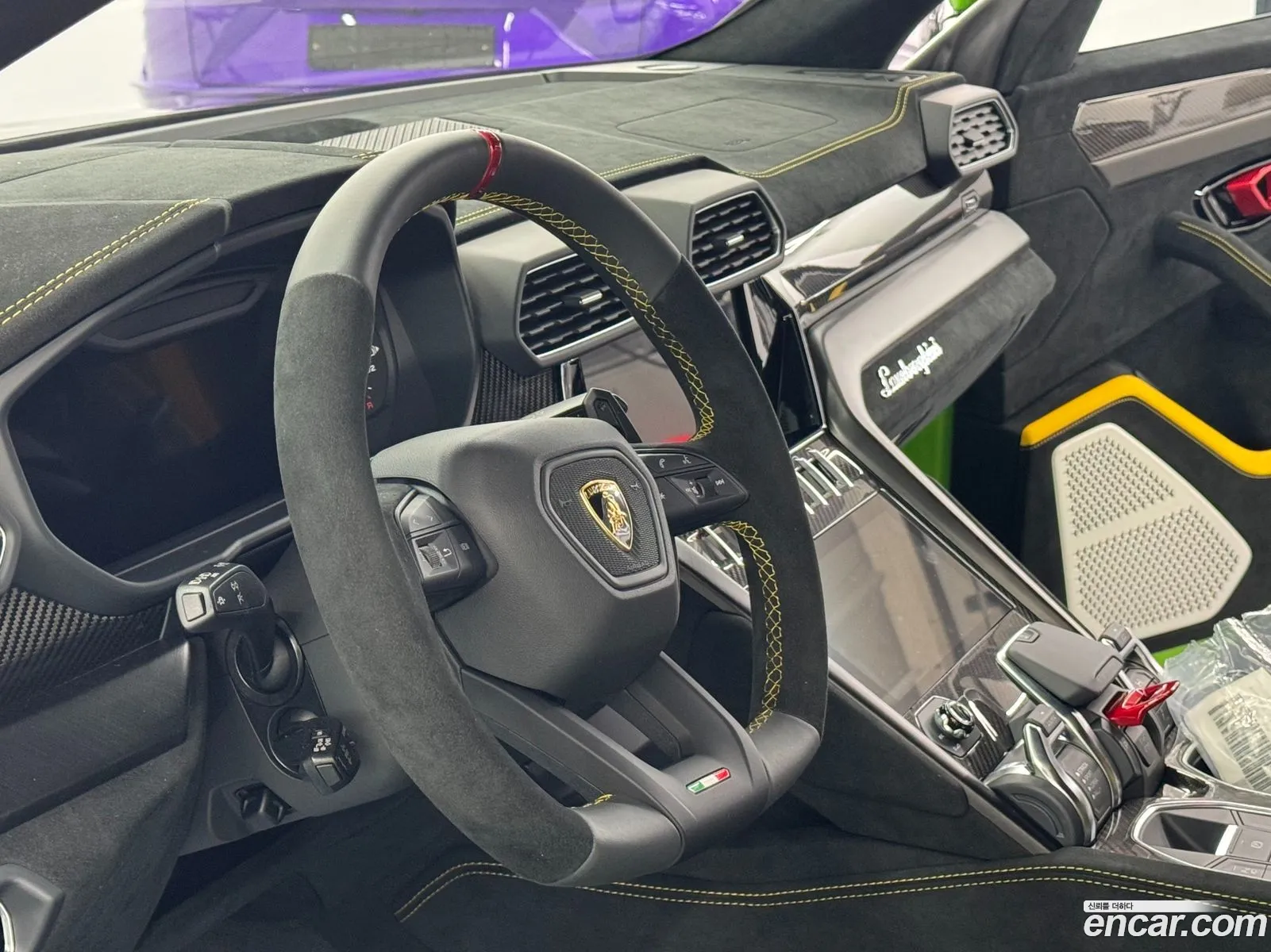 Lamborghini Urus 2024 — 18