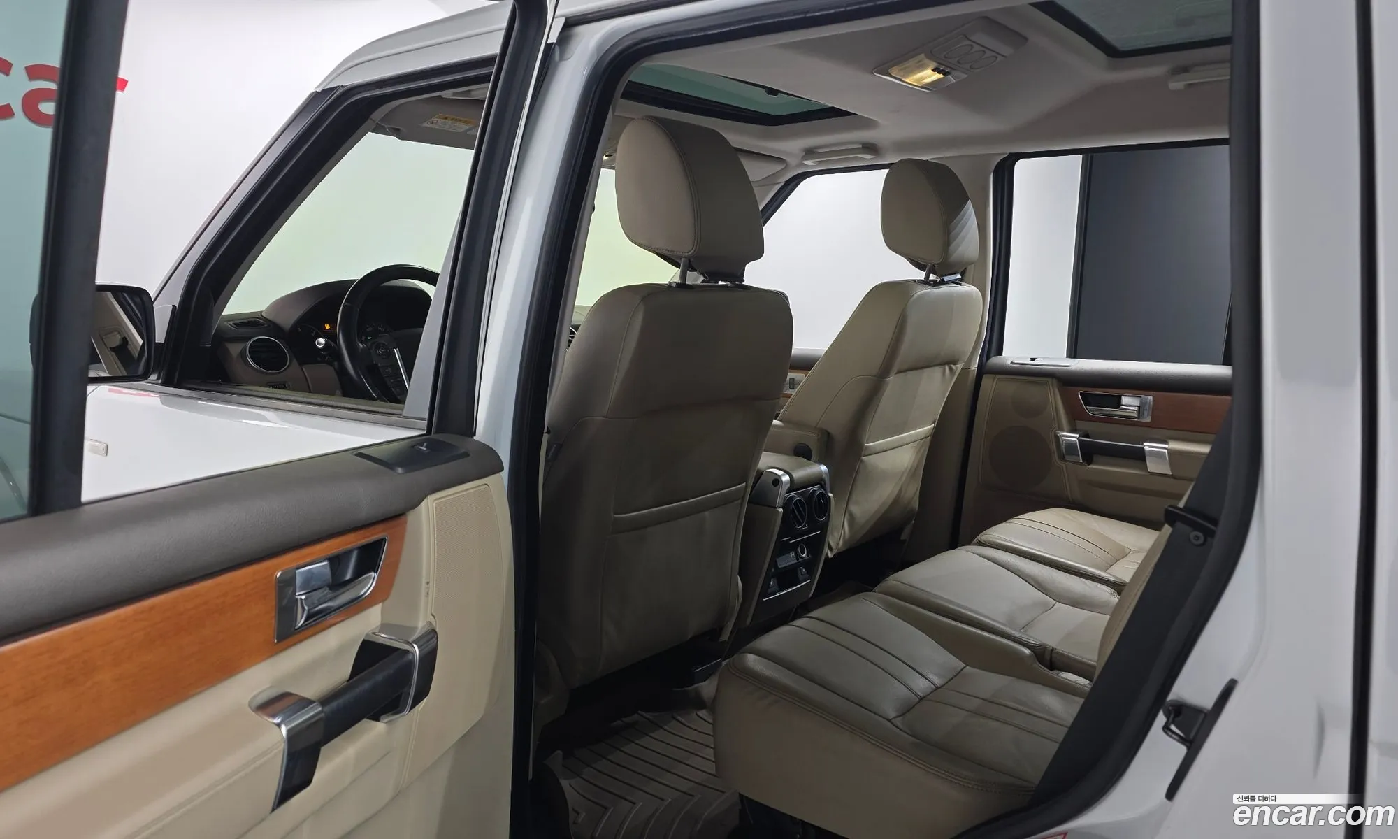 Land Rover Discovery 4 2013 SALLAAAG6DA691089 — 12