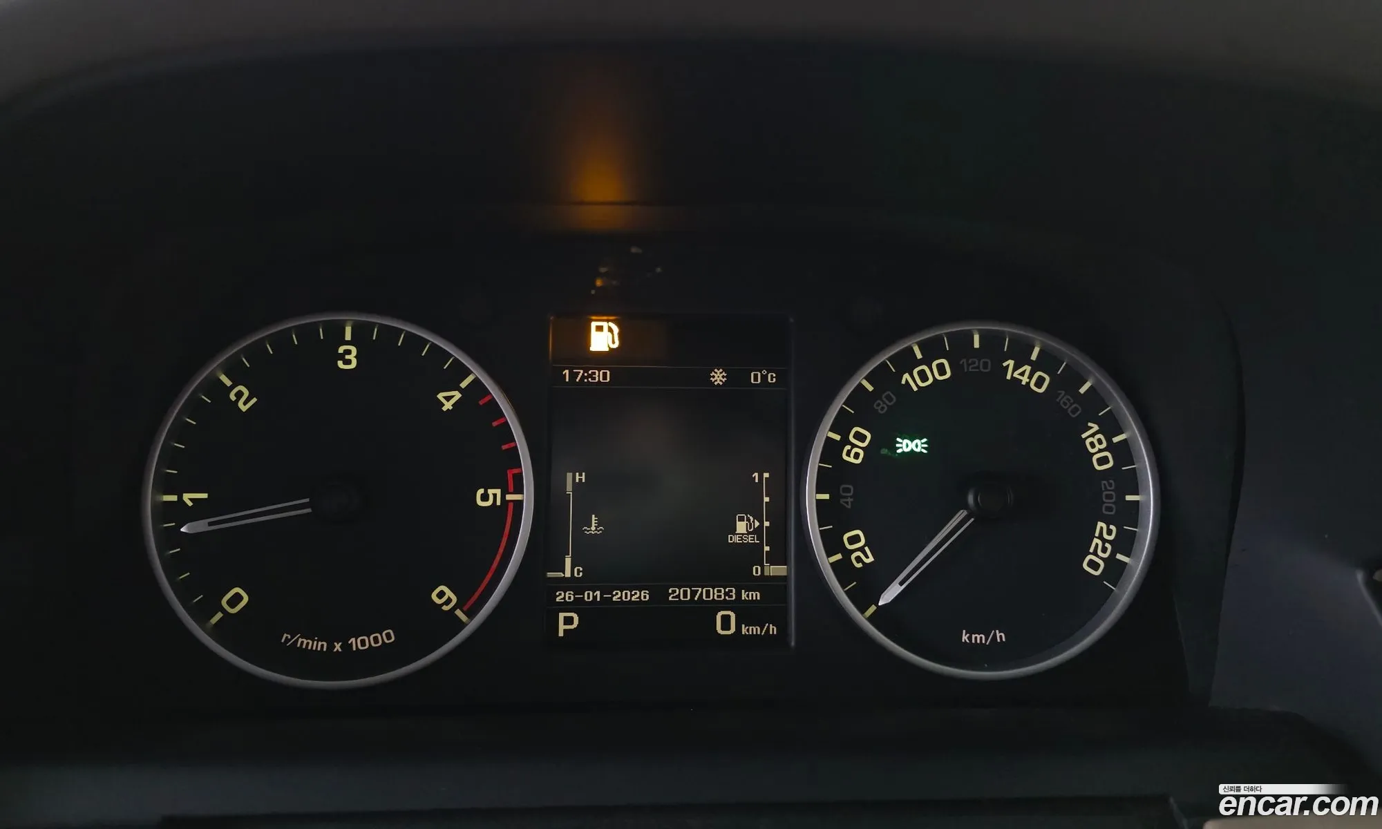 Land Rover Discovery 4 2013 SALLAAAG6DA691089 — 16