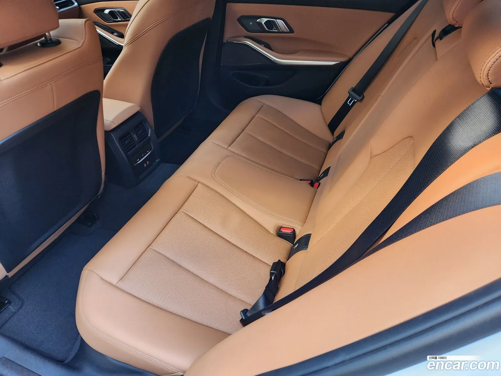 BMW 3 Series 2025 — 8