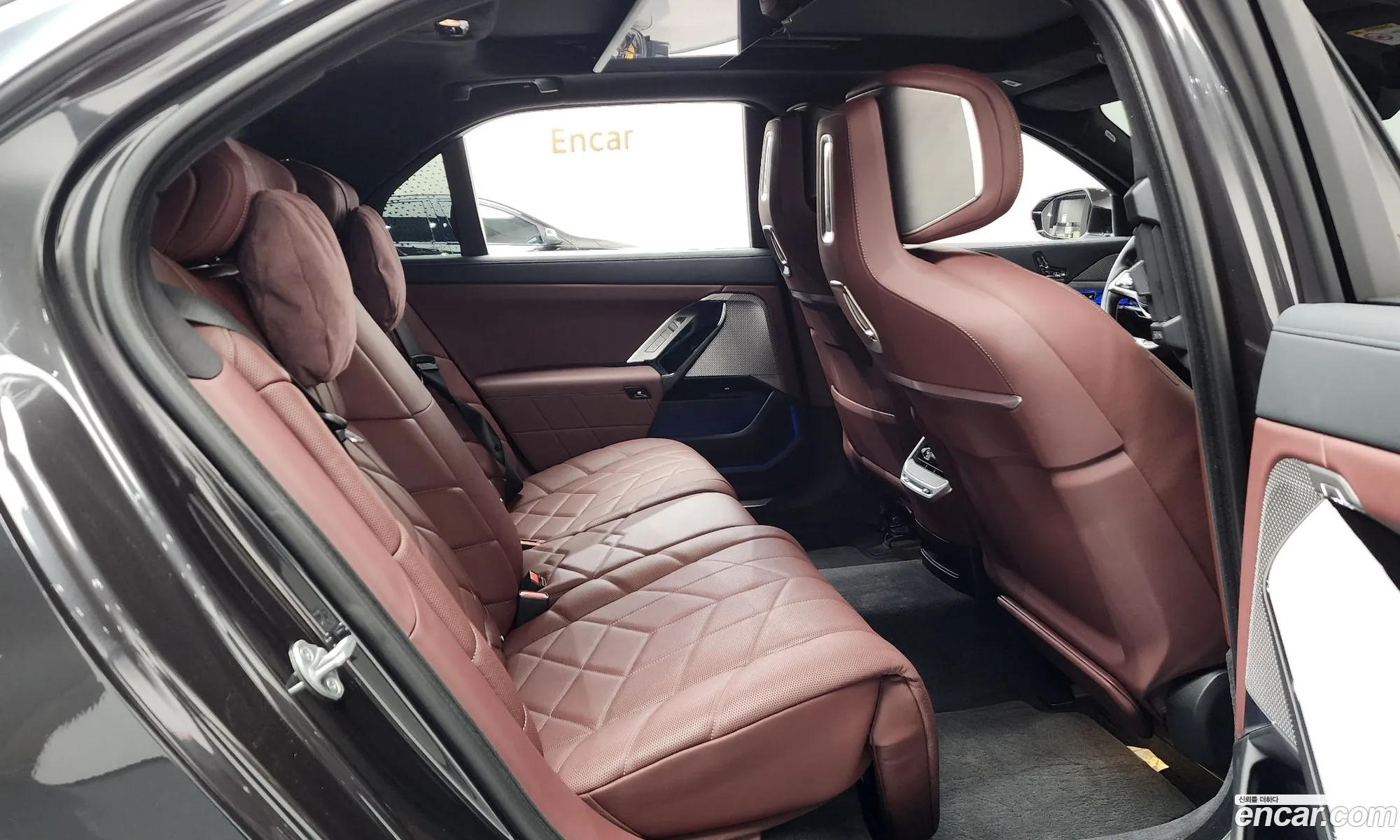 BMW 7 Series 2023 — 18
