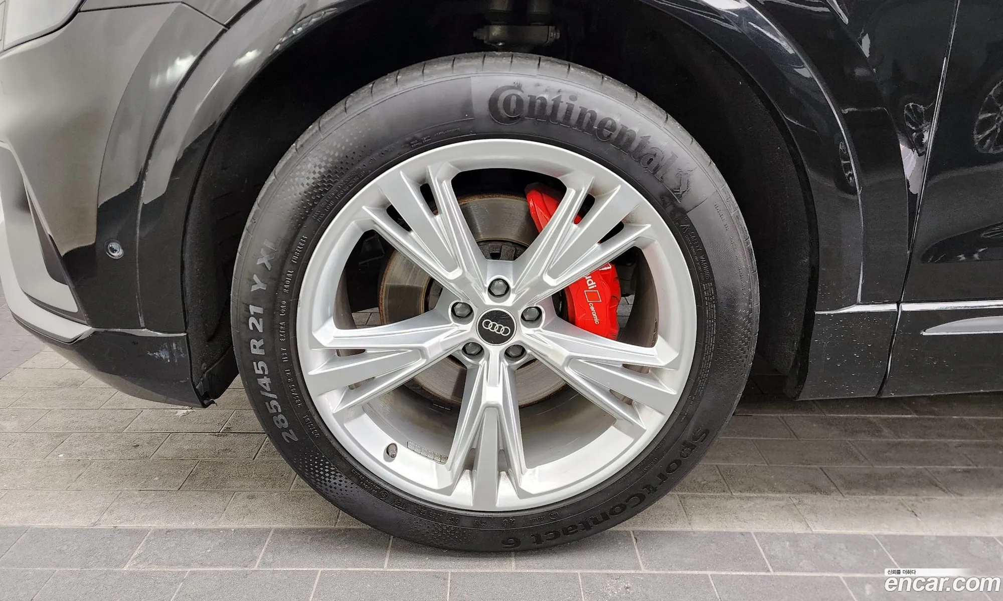 Audi Q8 2022 WAUZZZF15ND000851 — 8