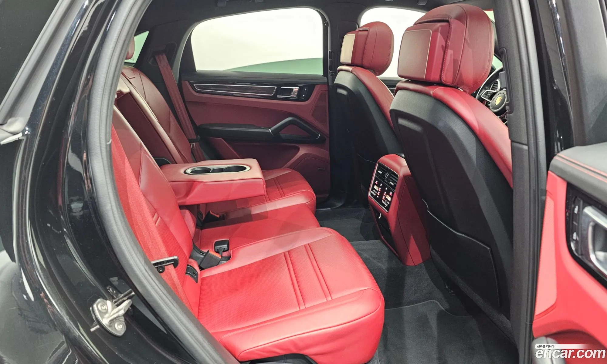 Porsche Cayenne 2023 — 3