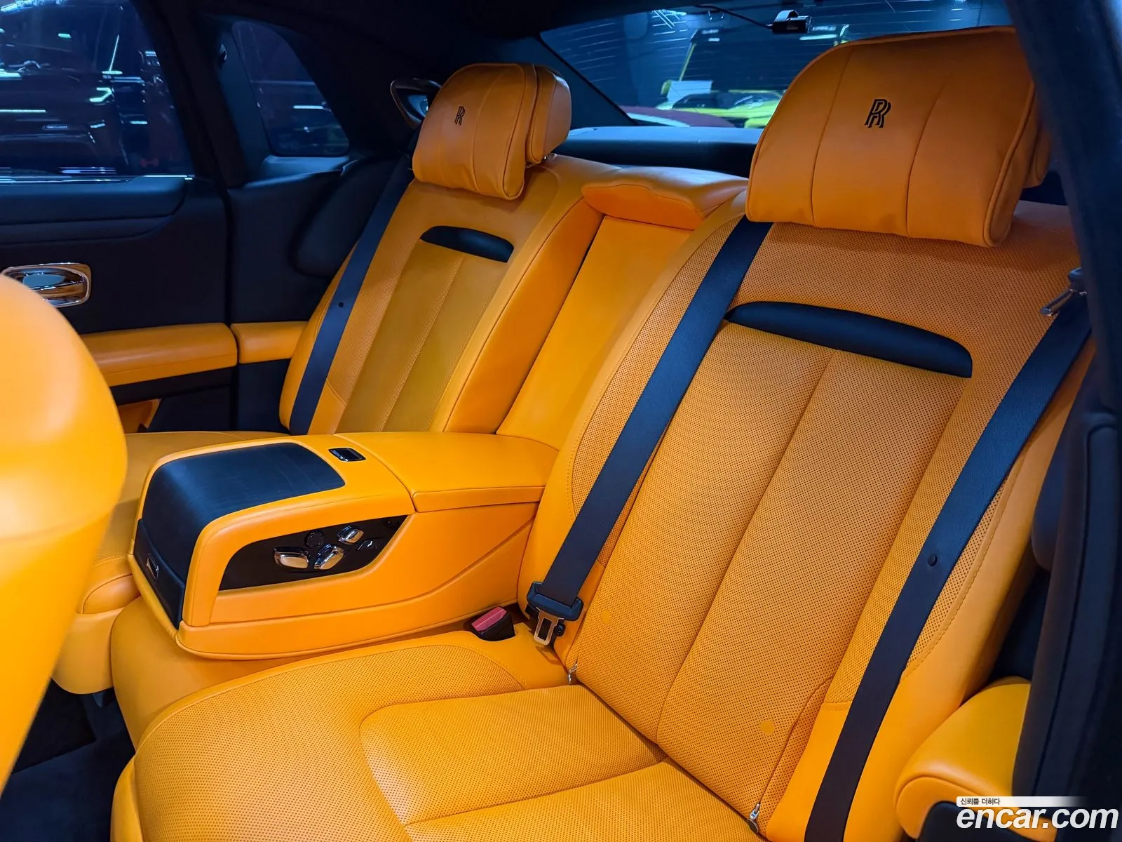 Rolls-Royce Ghost 2021 — 8