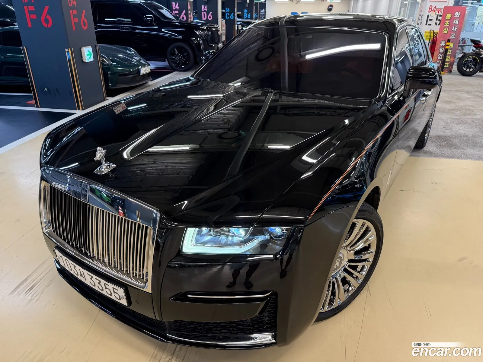 Rolls-Royce Ghost 2021 — 13