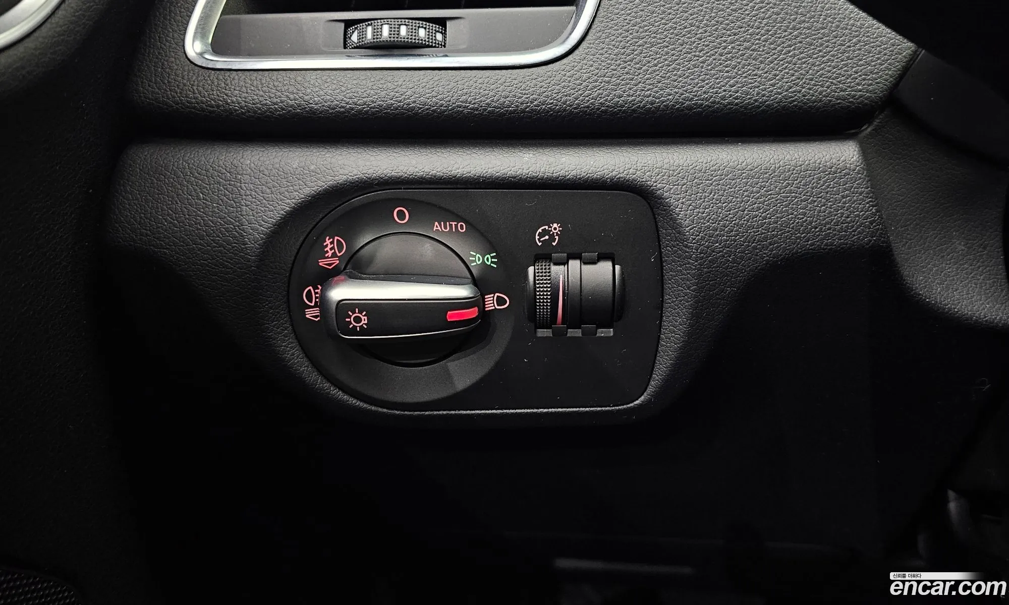 Audi Q3 2012 WAUZZZ8U4CR027708 — 7