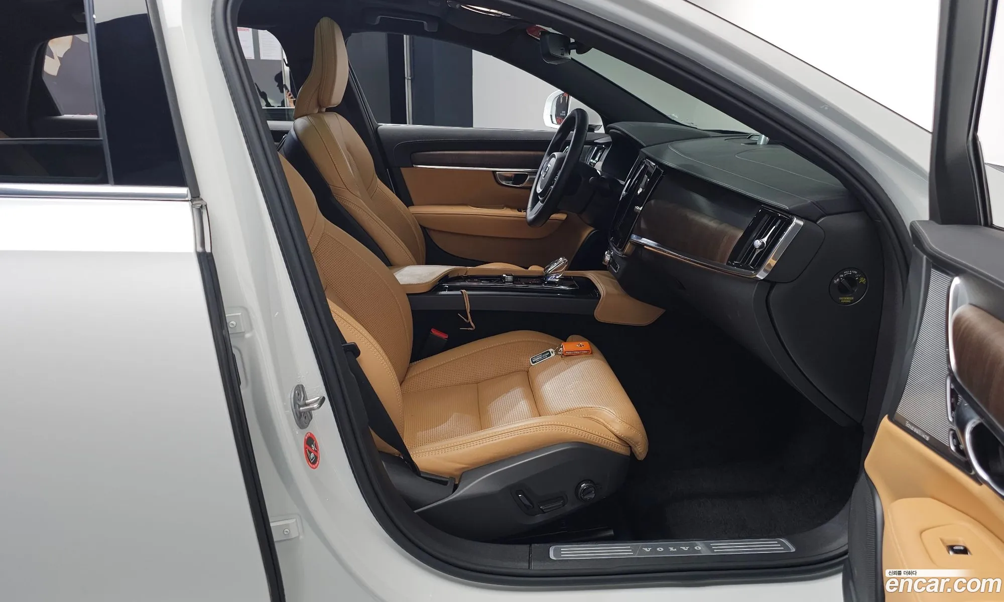 Volvo S90 2023 LVYPTL126PP350671 — 6