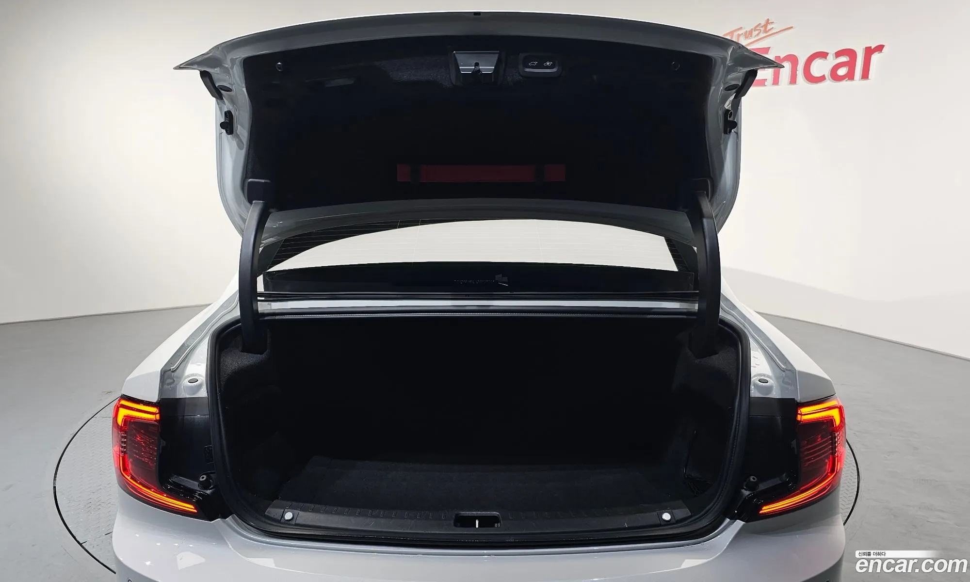 Volvo S90 2023 LVYPTL126PP350671 — 16