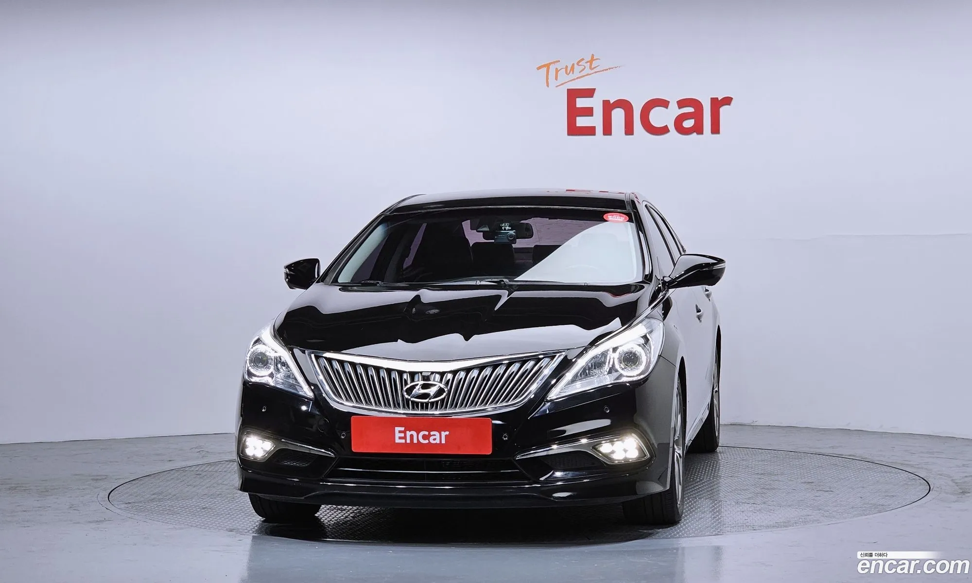 Hyundai Grandeur HG 2016 — 18