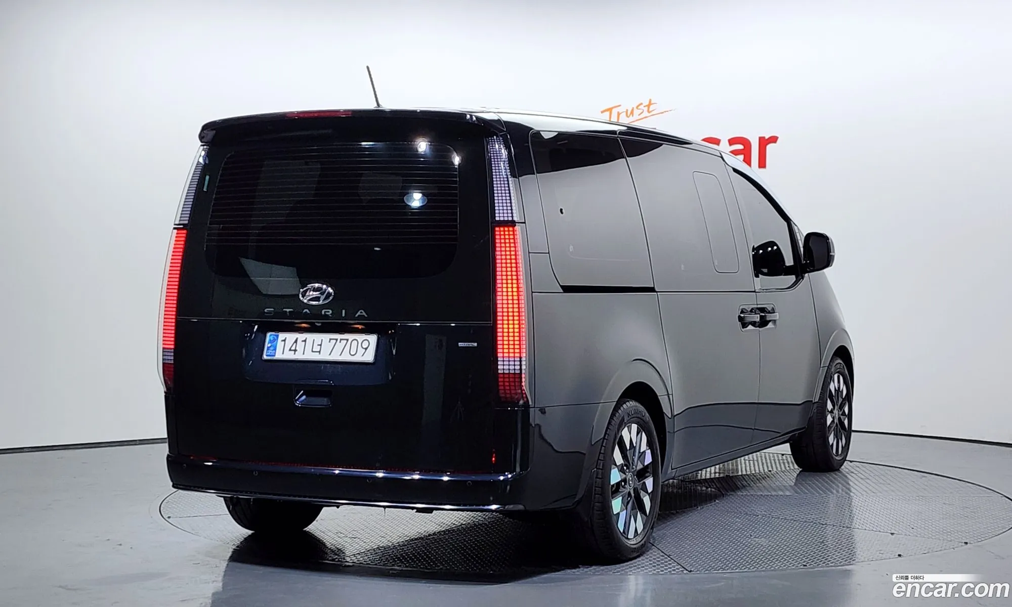 Hyundai Staria 2021 — 14