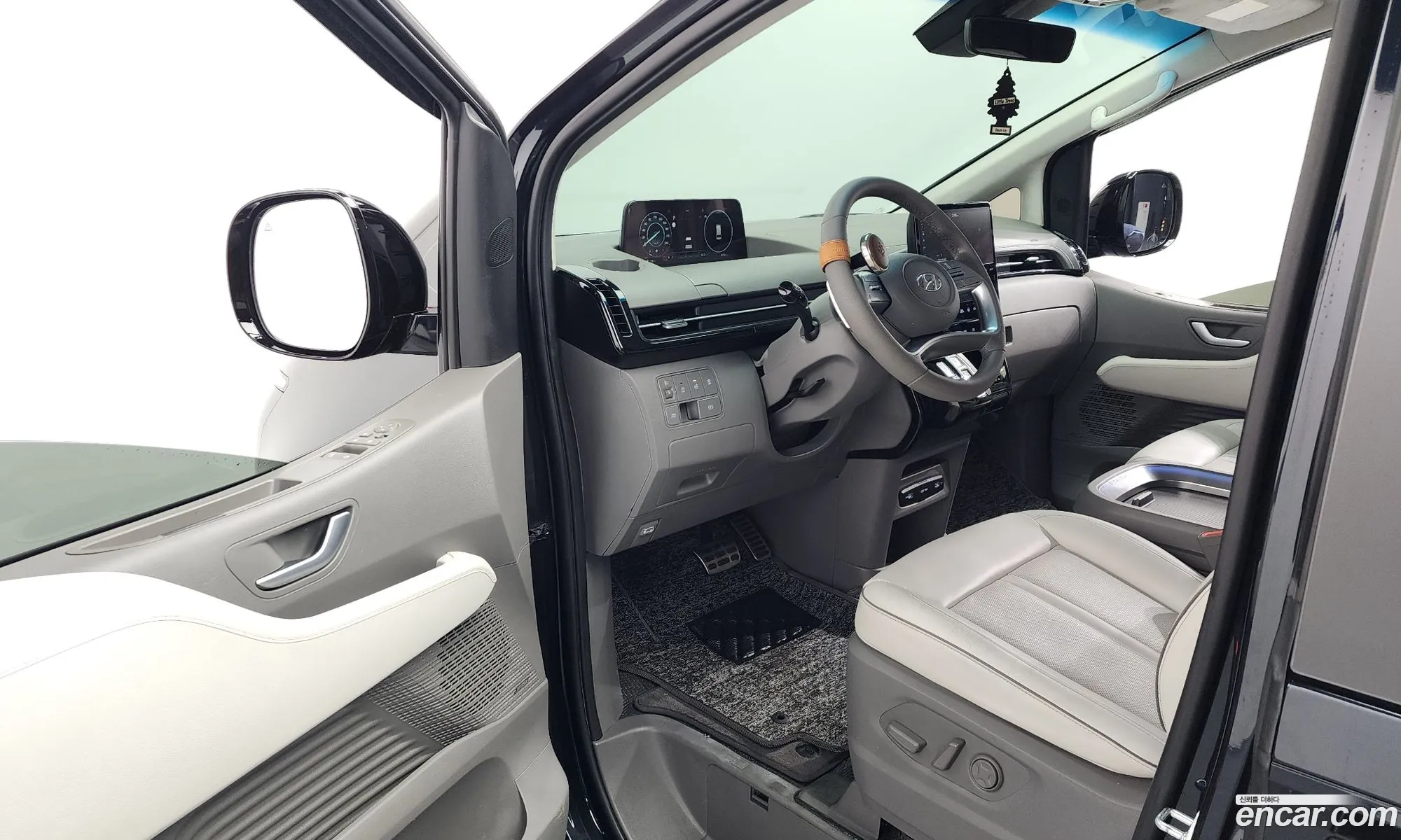 Hyundai Staria 2021 — 4