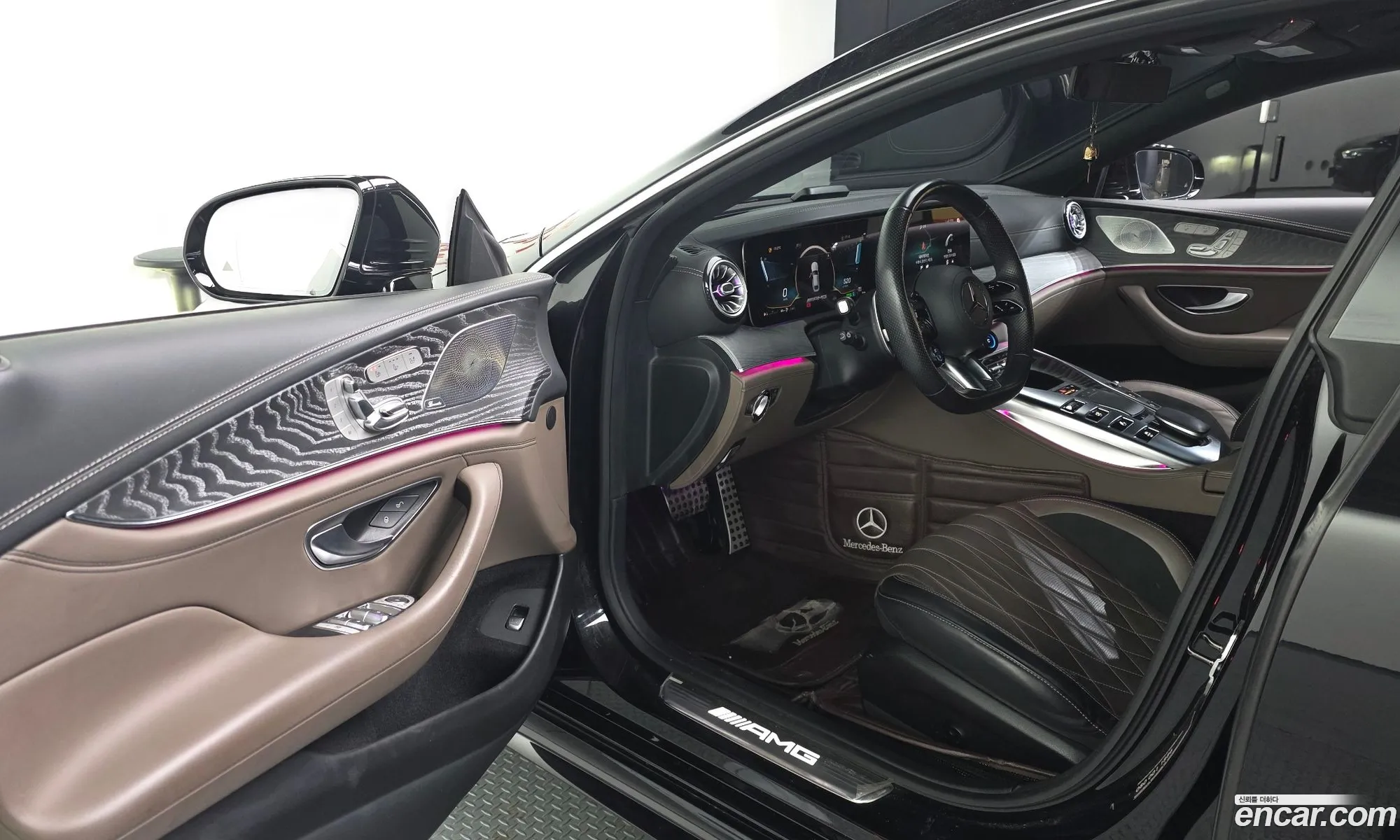 Mercedes-Benz AMG GT 2023 — 7