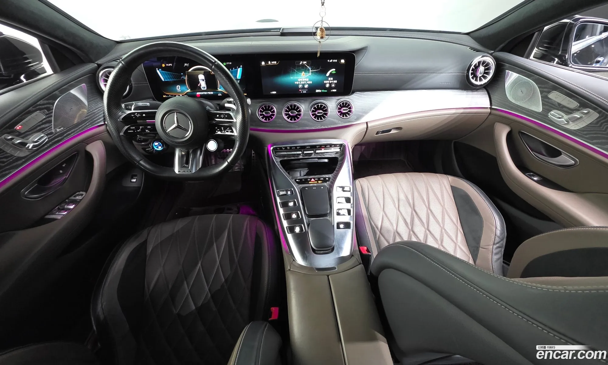 Mercedes-Benz AMG GT 2023 — 12